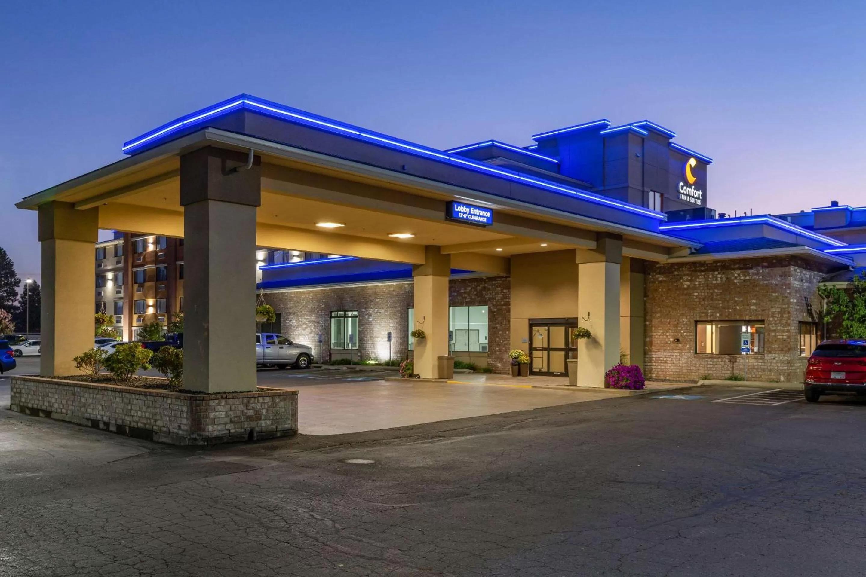Property building in Comfort Inn & Suites Coeur d'Alene