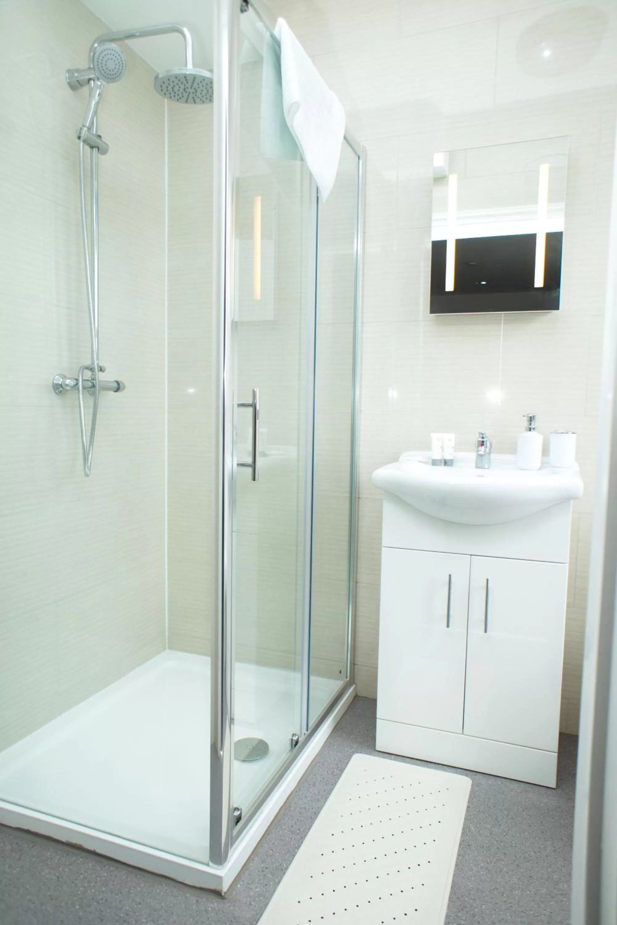 Trivelles Rochester Hotel