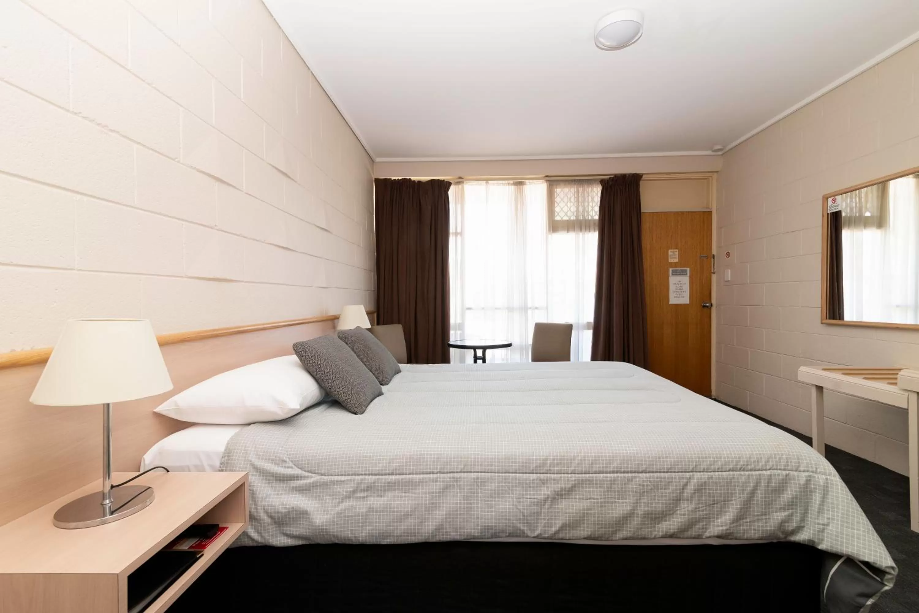 Bed in The Prince Mark Motel