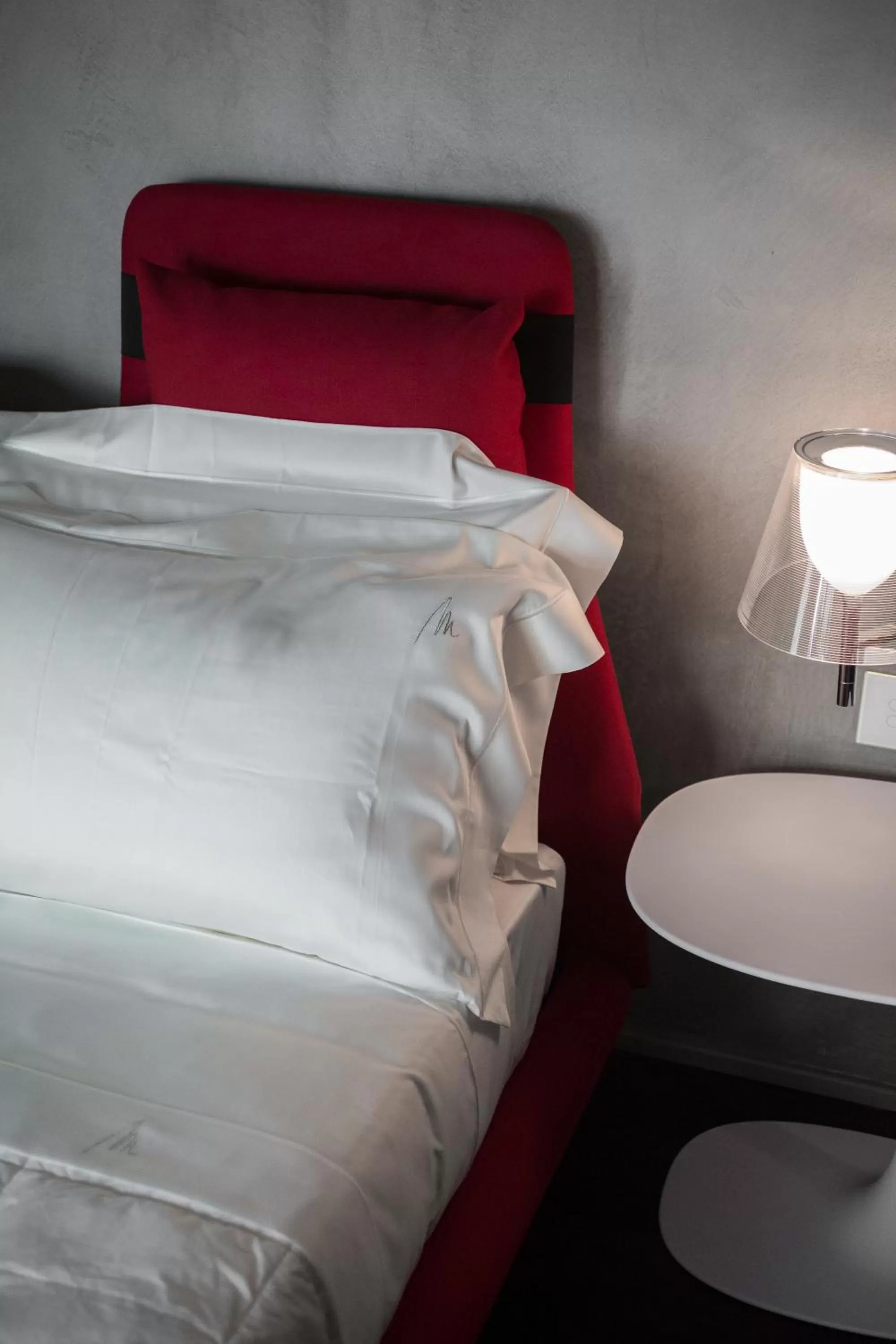 Decorative detail, Bed in Relais Metelli