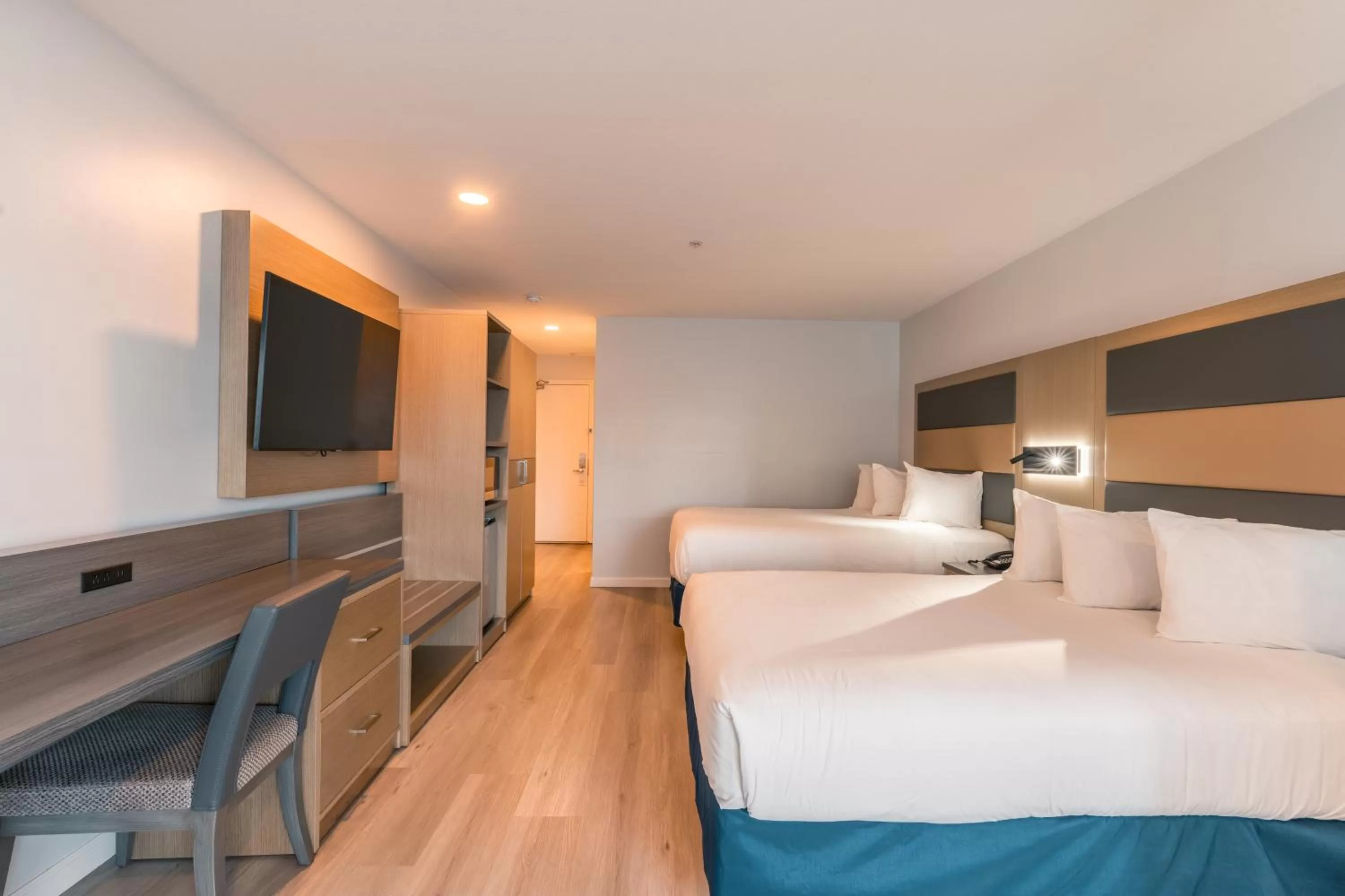 Hotel Aluxor SFO, Sapphire Boutique Collection