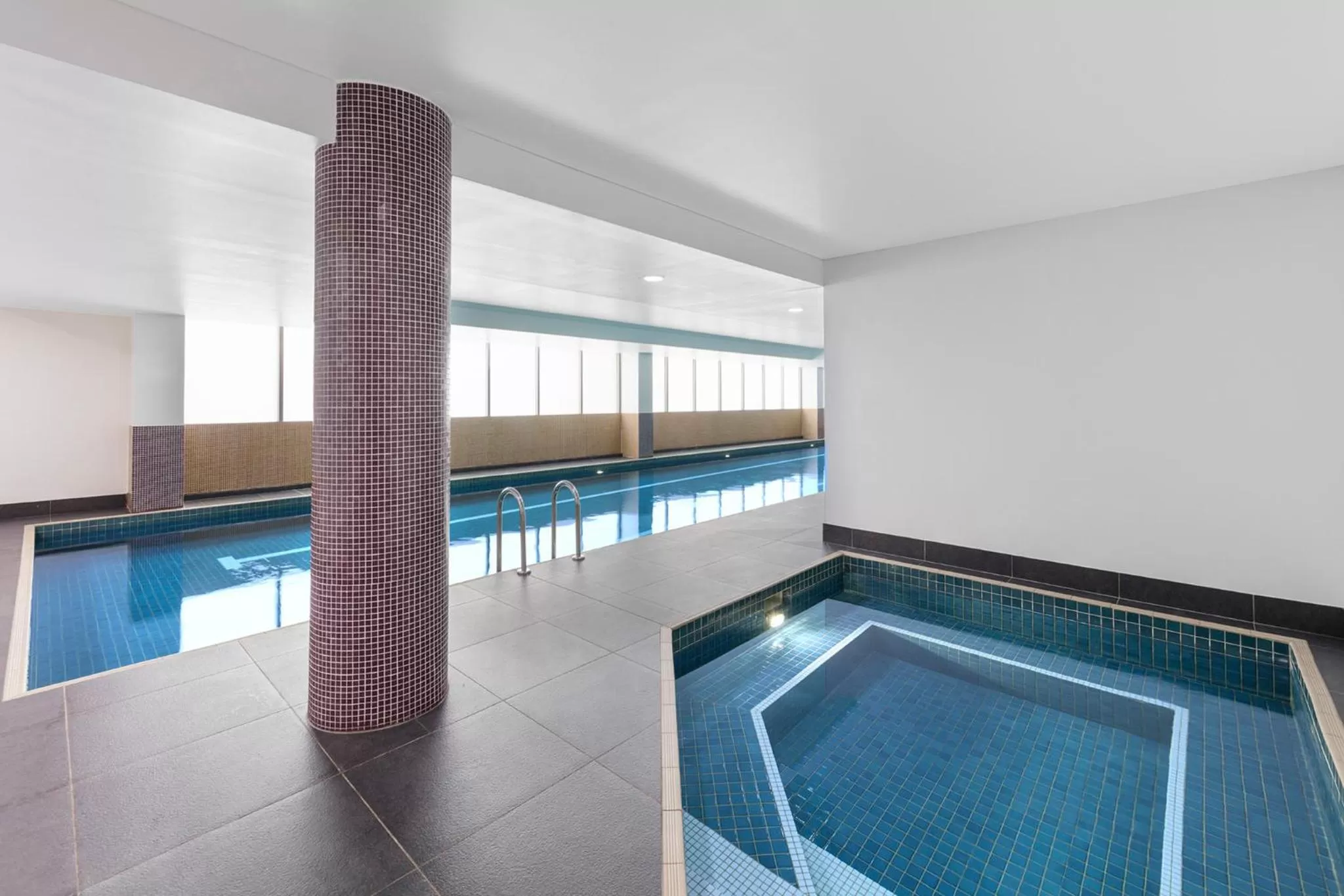 Swimming pool in Meriton Suites North Ryde