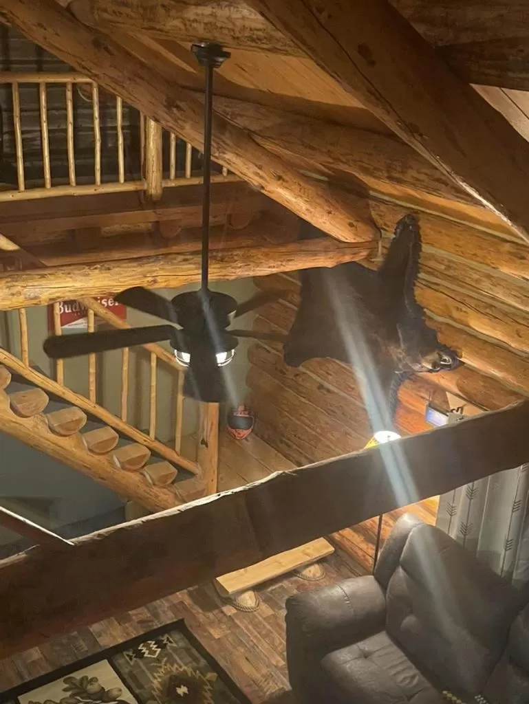 Sportsman Lodge Melrose MT