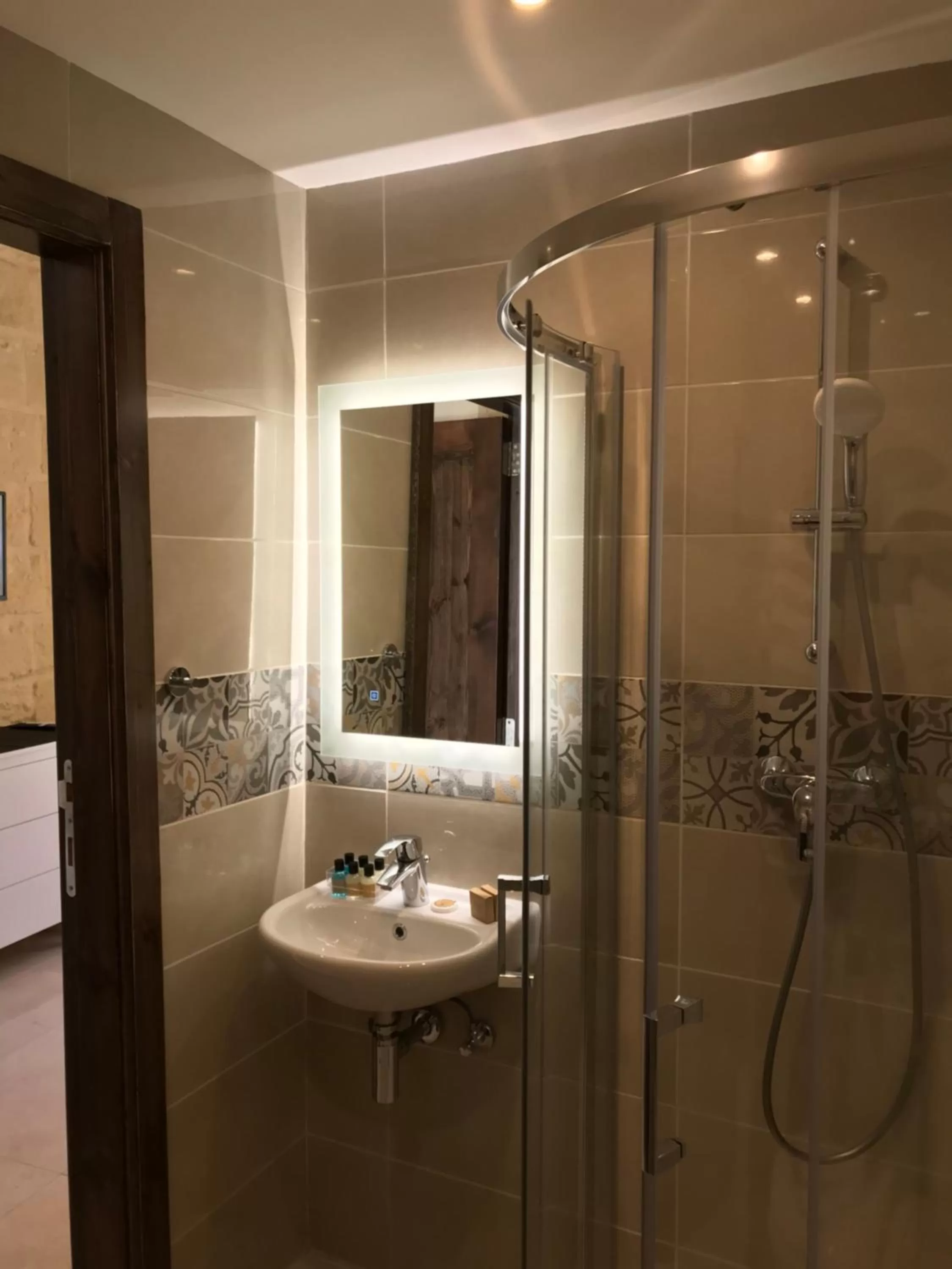 The Cloisters Bed And Breakfast