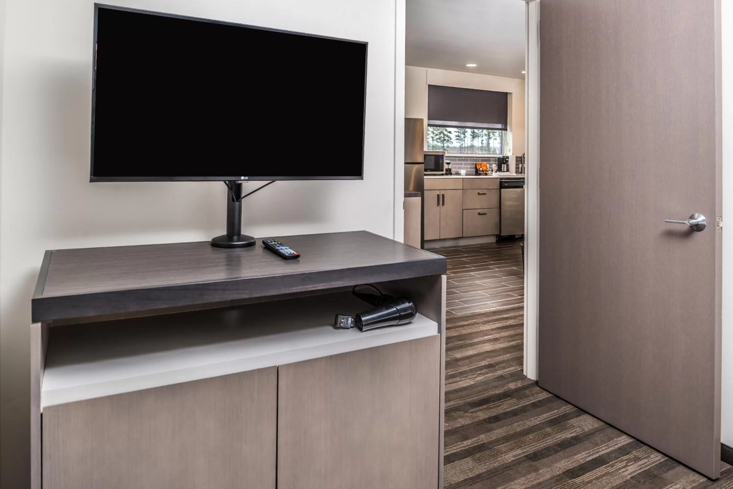 TV and multimedia in Hyatt House Raleigh/Rdu/Brier Creek