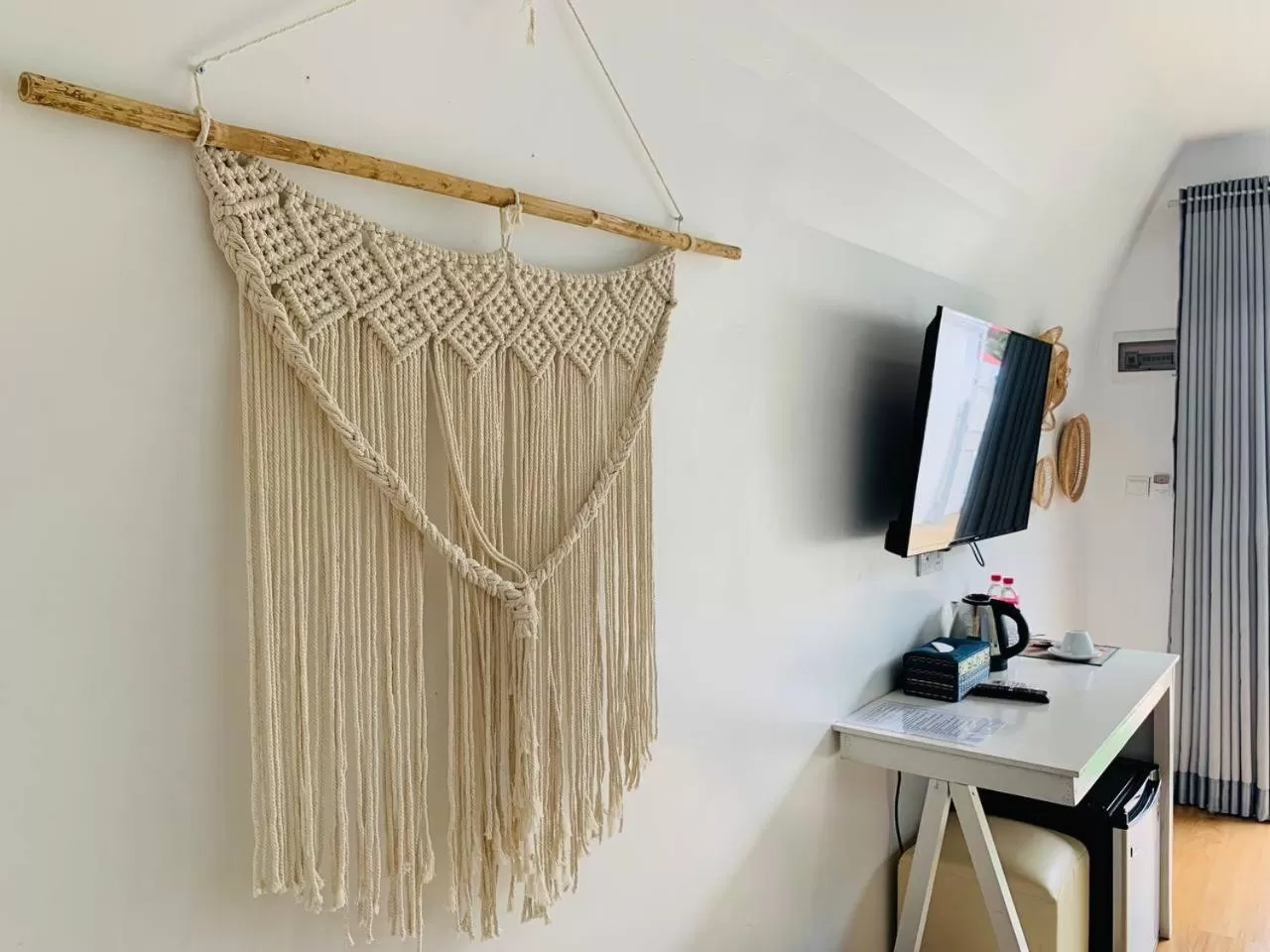 Communal lounge/ TV room, TV/Entertainment Center in Jasmine River Front