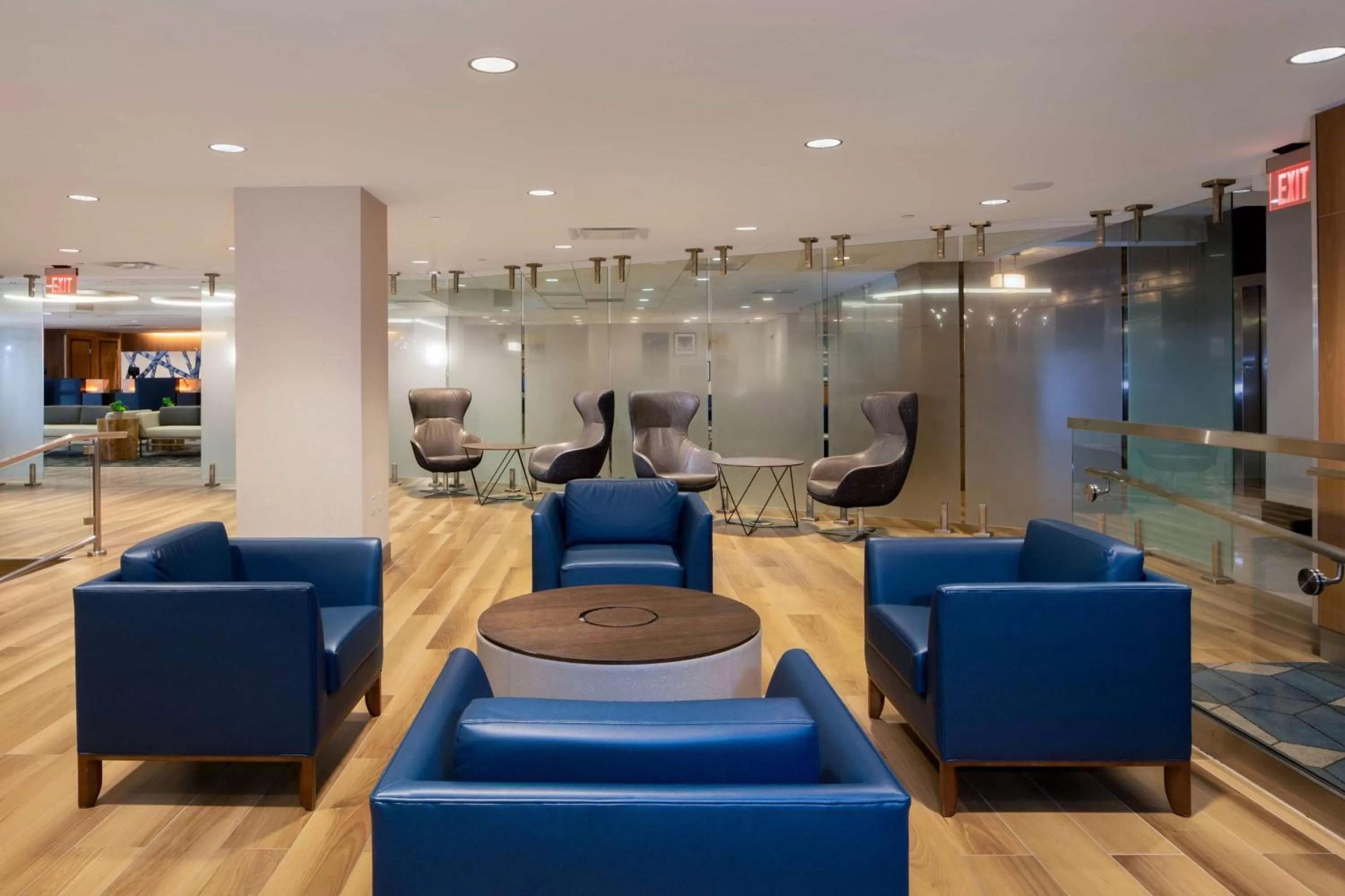 Lobby or reception in DoubleTree by Hilton Hotel & Suites Pittsburgh Downtown