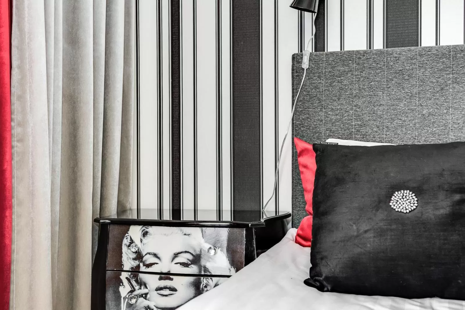 Bed in Hotel Rantakalla