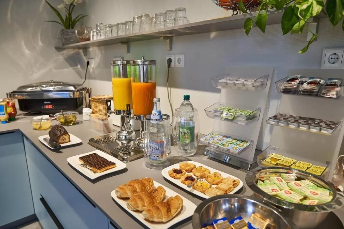 Buffet breakfast in Hotel Anhalt