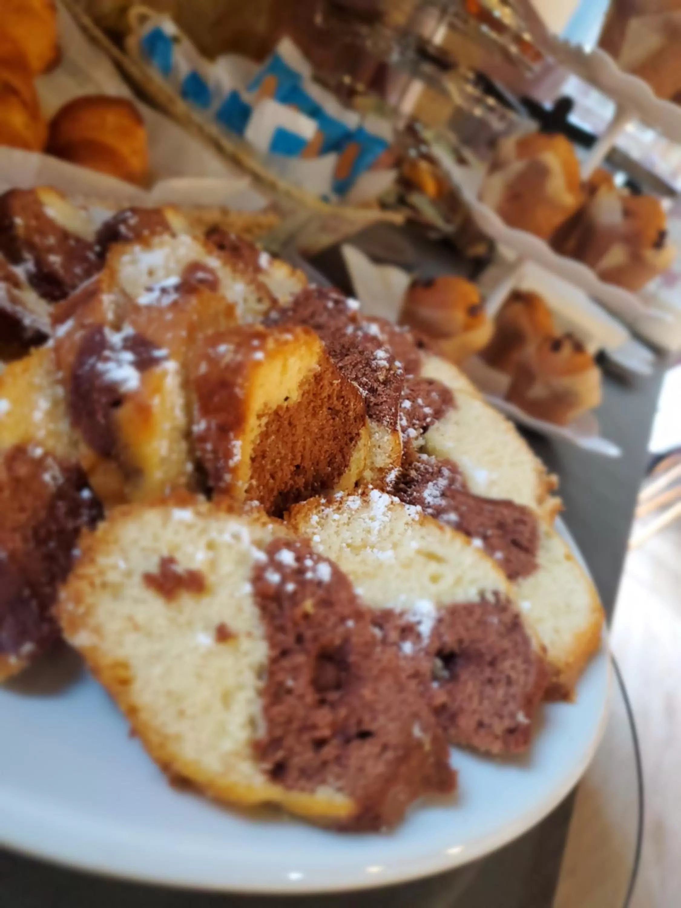 Food and drinks in Hotel Fedora