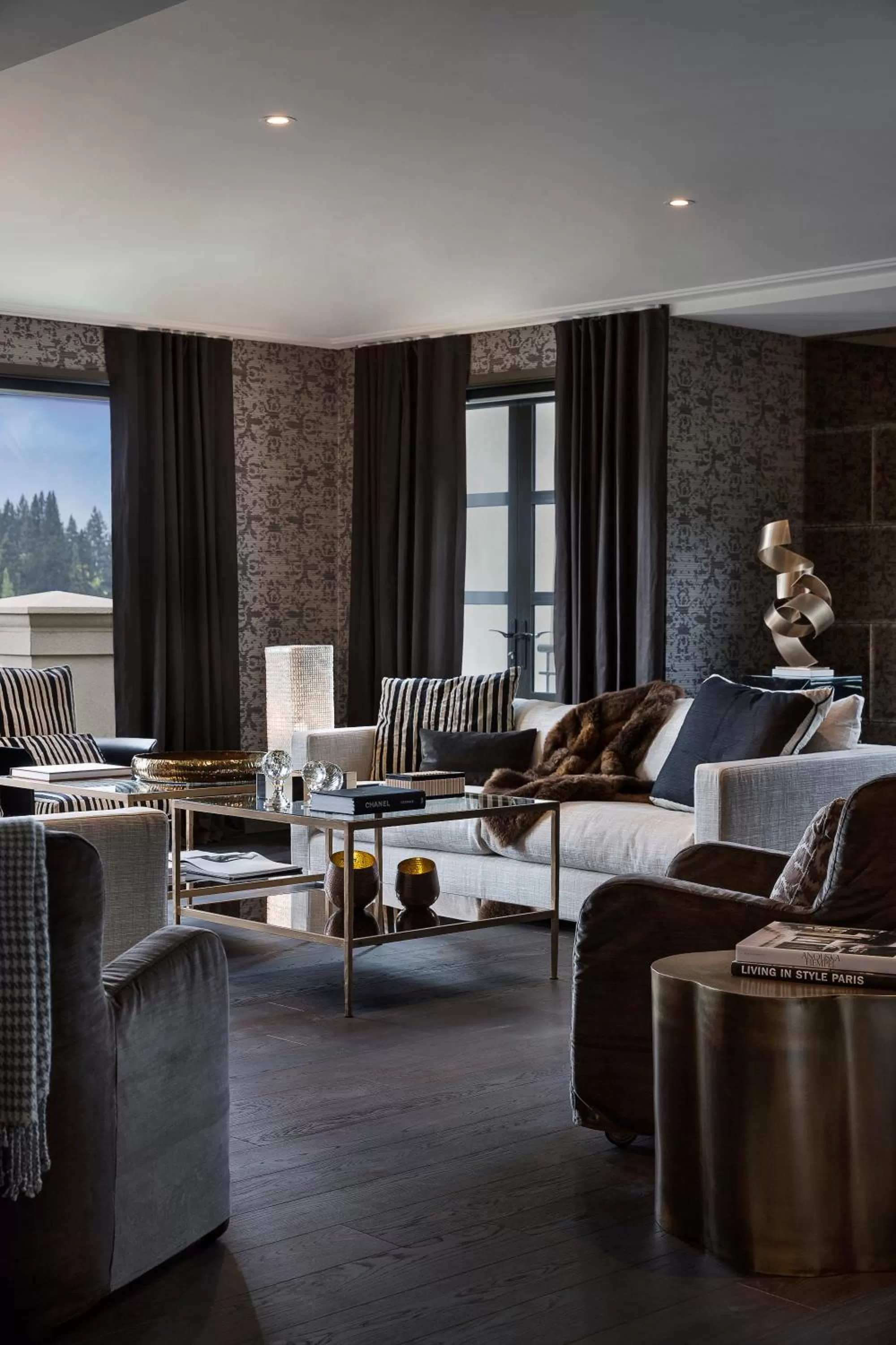 Living room in Sofitel Queenstown Hotel & Spa