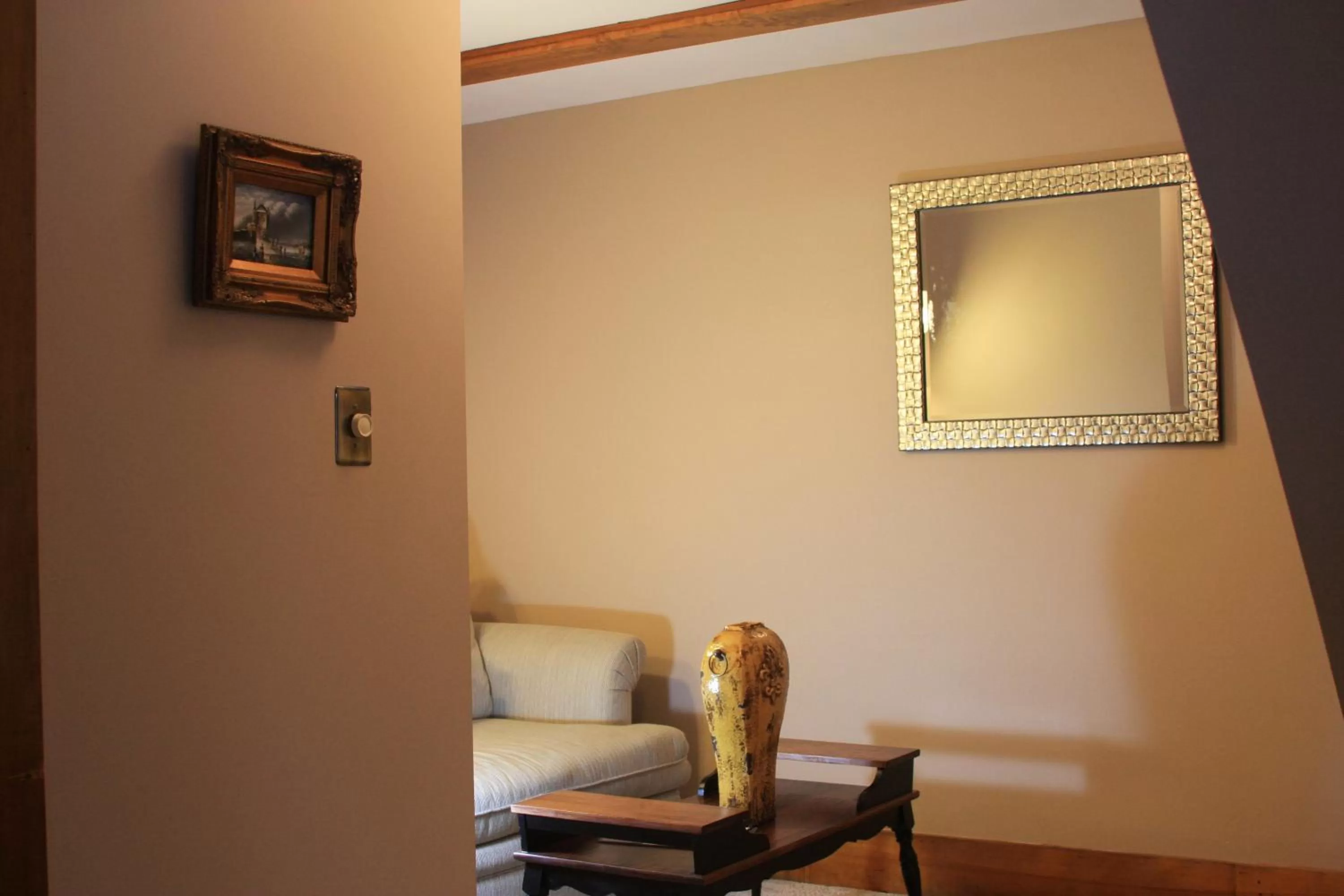 Decorative detail in Follansbee Inn