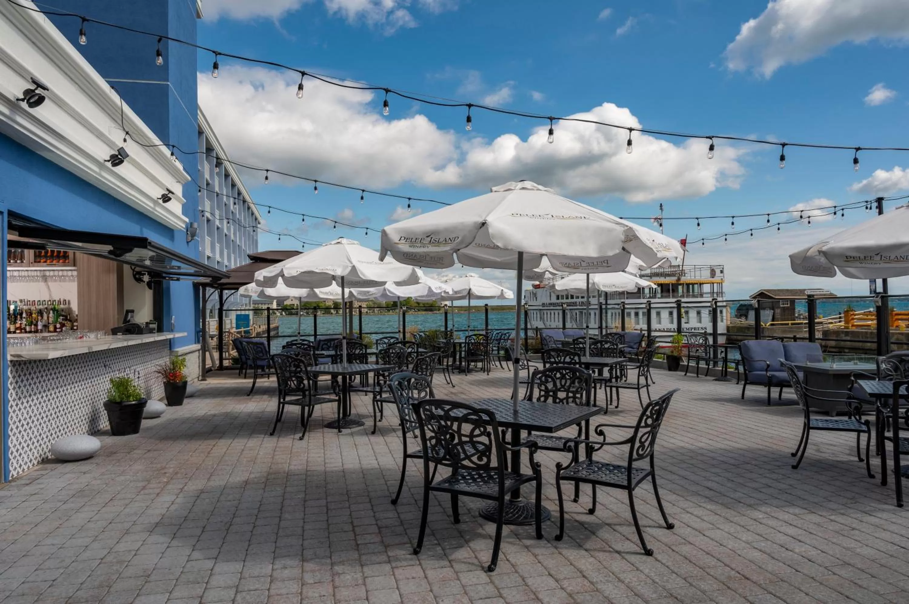 Restaurant/places to eat in Holiday Inn Kingston - Waterfront by IHG