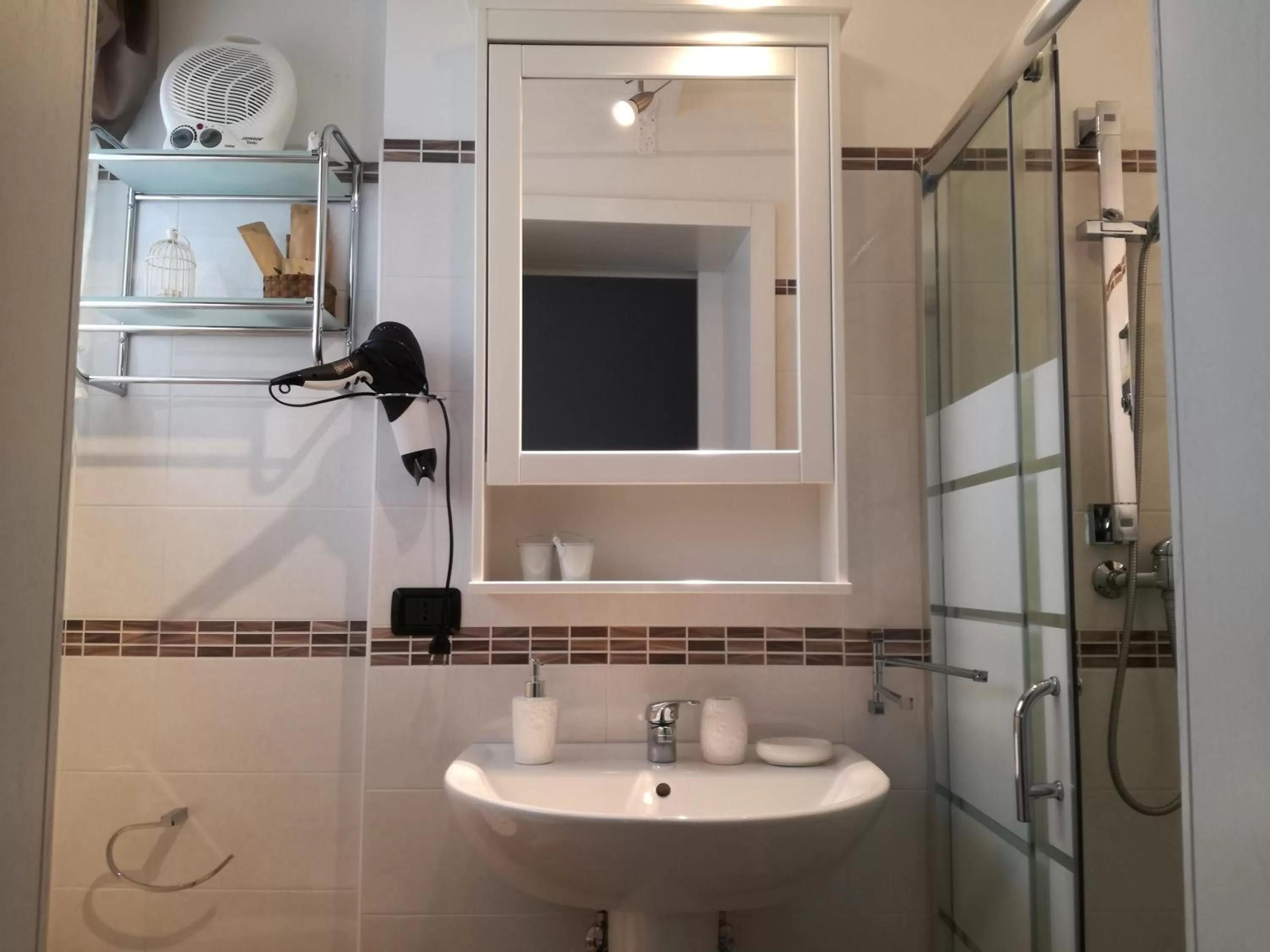 Shower, Bathroom in Casa del Corso