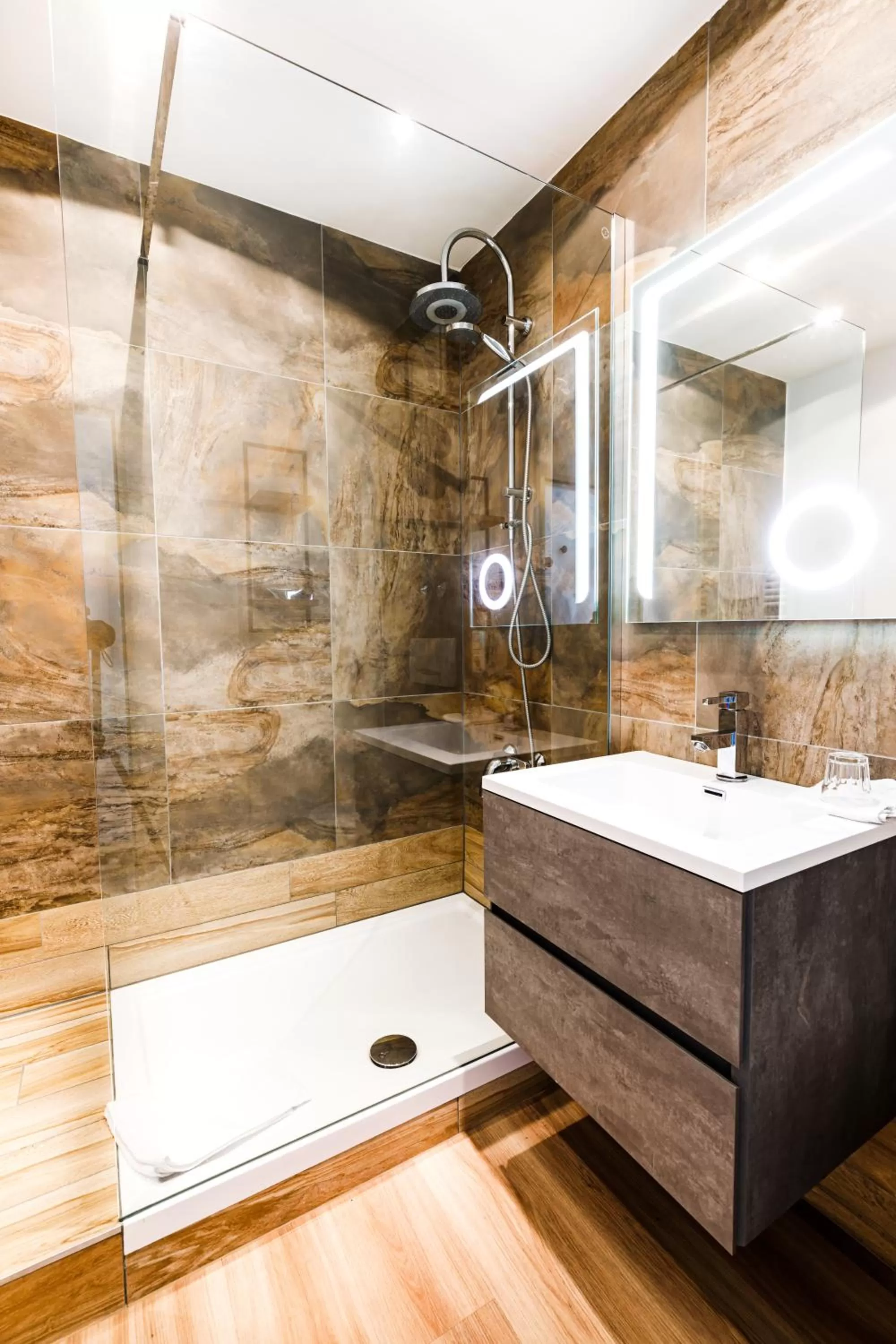 Bathroom in Arthotel Restaurant Pfeffermühle