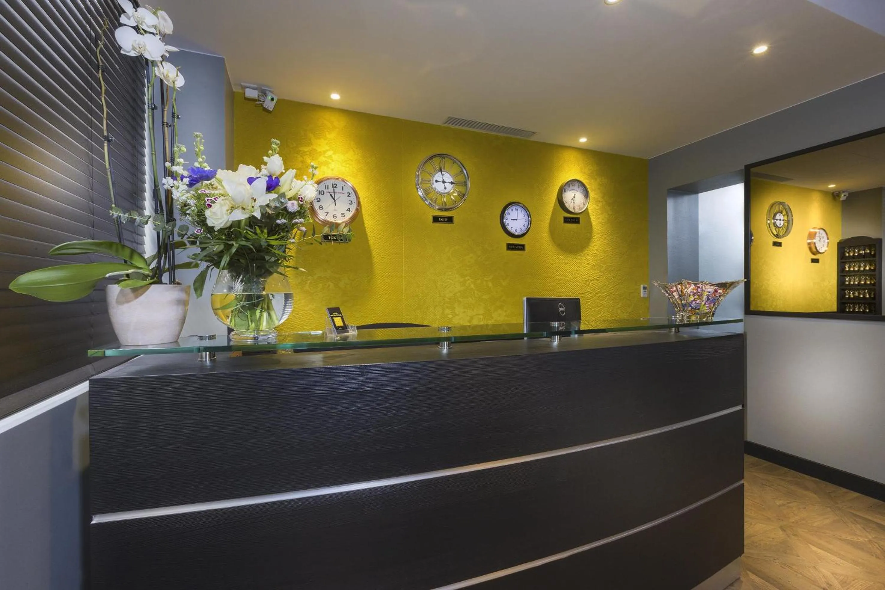 Lobby or reception in Hôtel International Paris