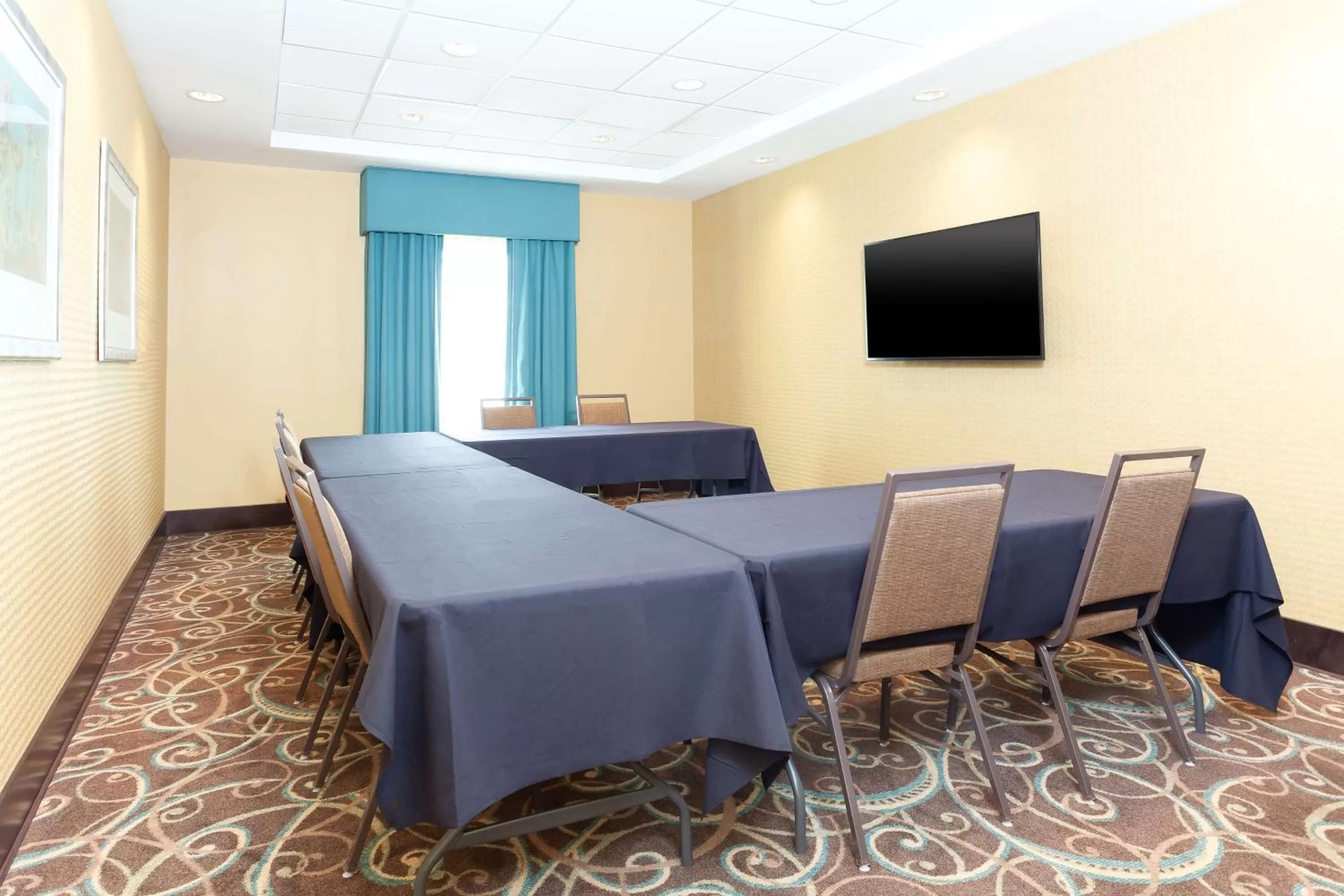 Meeting/conference room in Hampton Inn & Suites Niles/Warren, OH