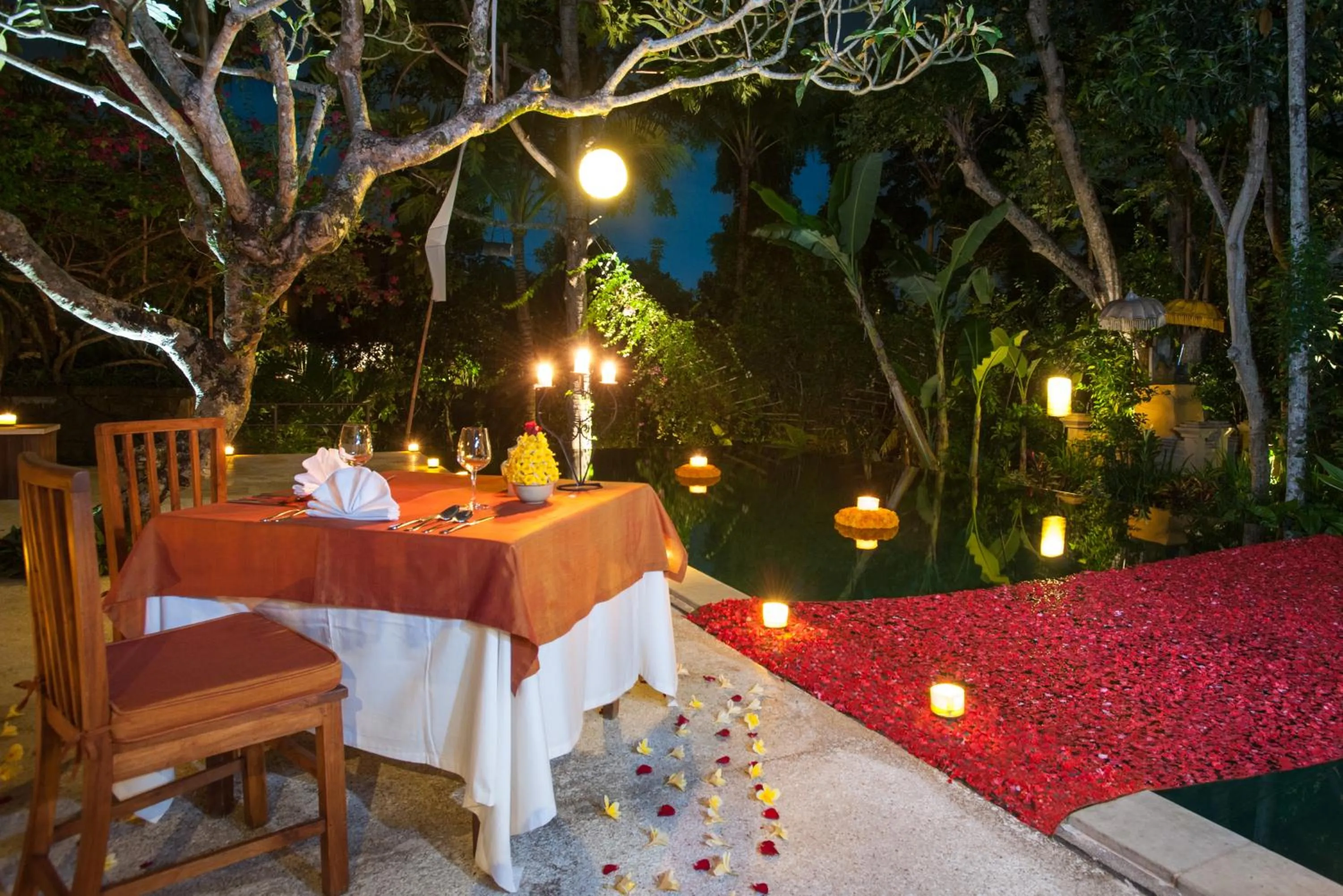 Night in Komaneka at Monkey Forest Ubud