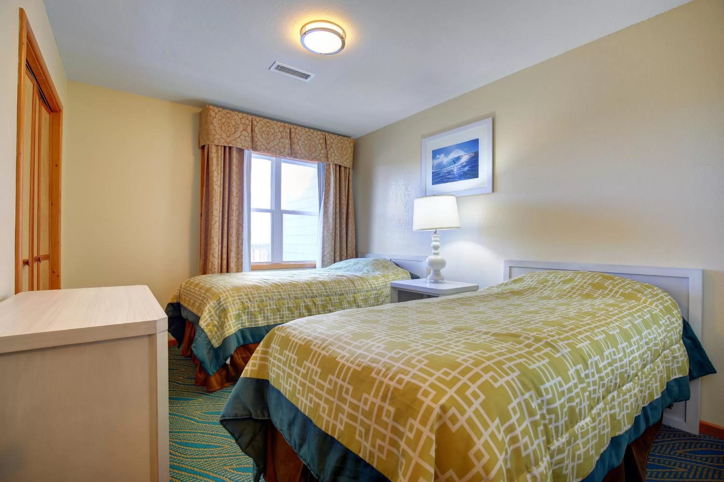 Bedroom, Bed in Ocean Pines Resort