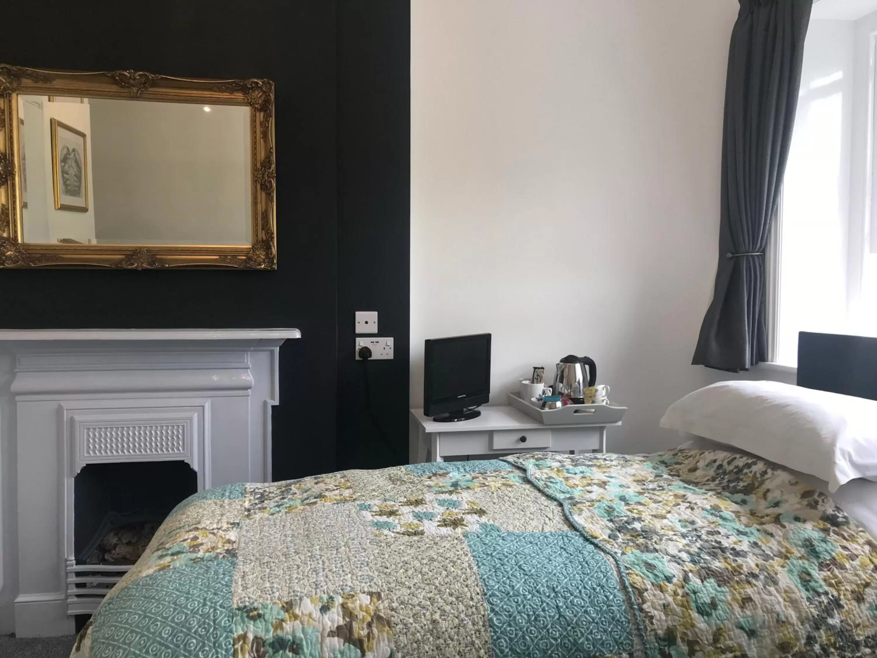 Bed in The Nags Head - Room only accommodation