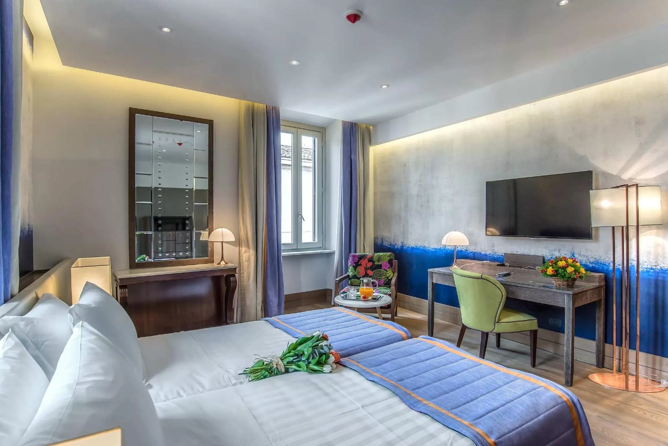 Day, Bed in Hotel Martis Palace