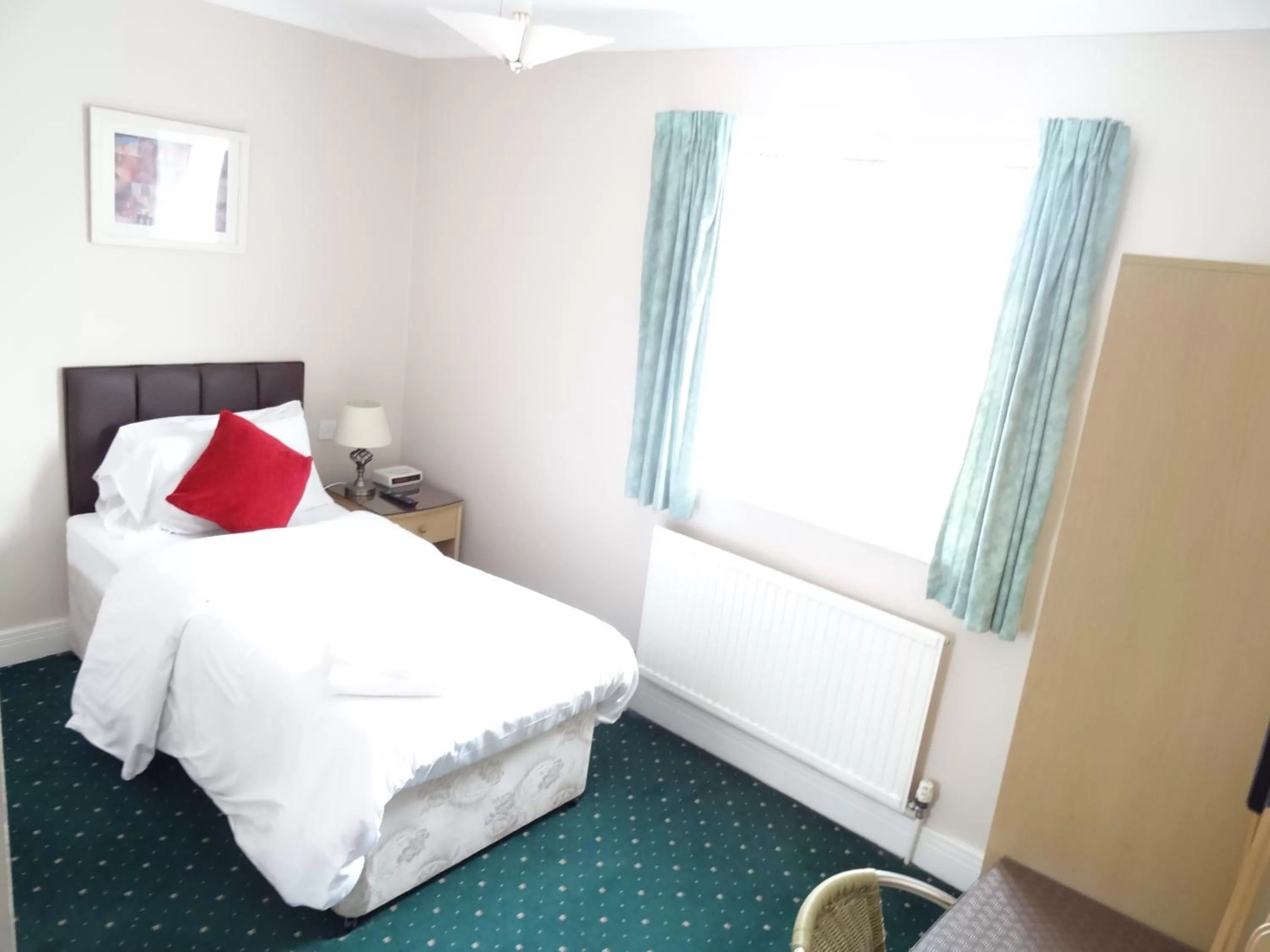 Bedroom, Bed in AJ Lodge