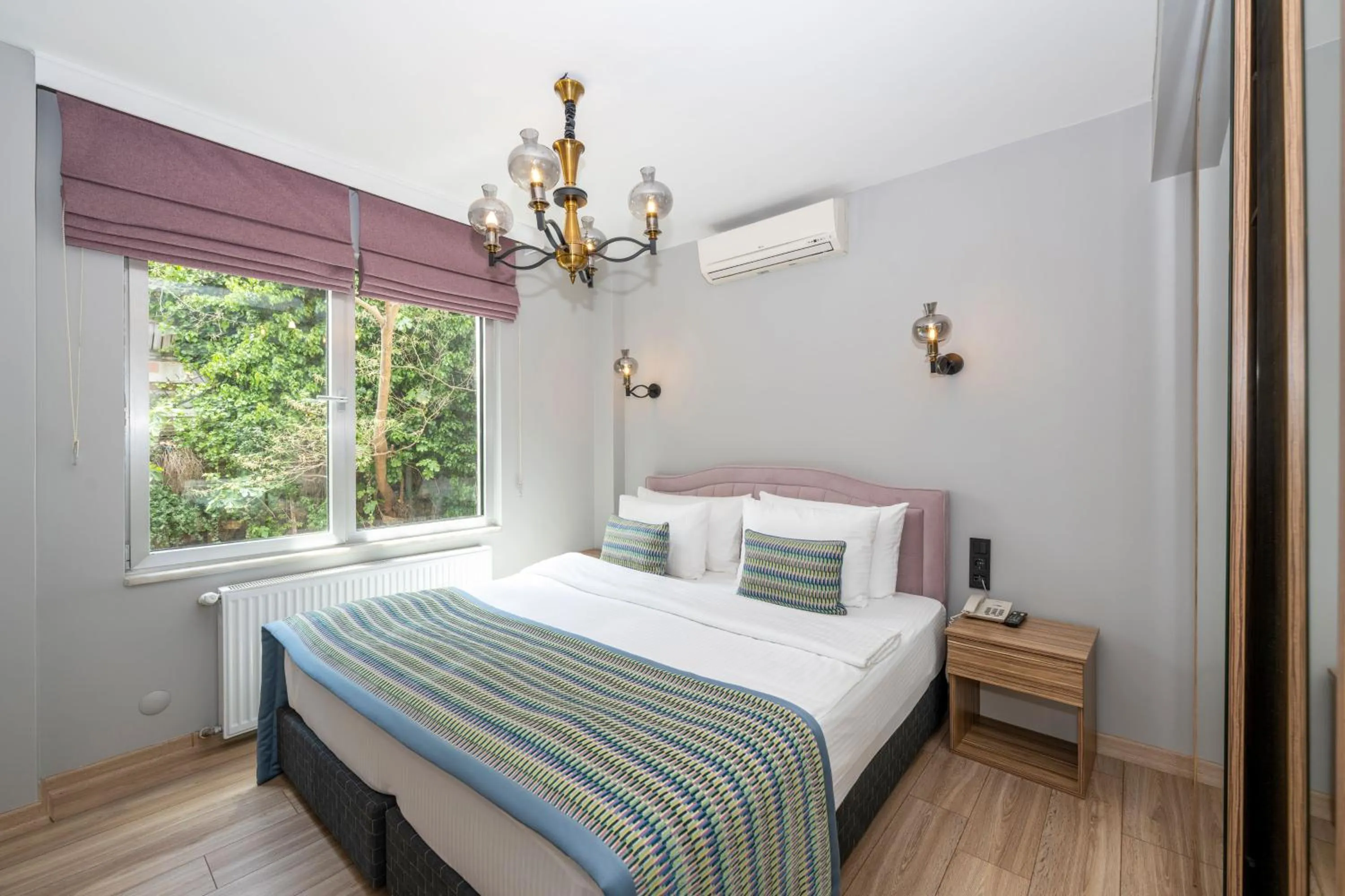 Bed in The Marions Suite istanbul Special Category Taksim
