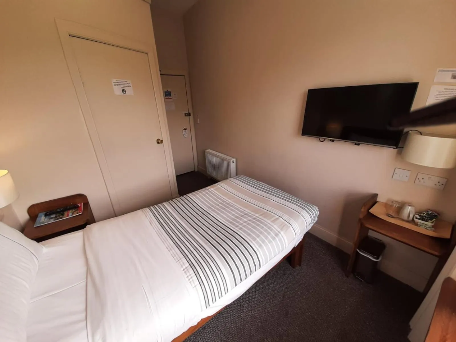 Bed in Adelphi Hotel