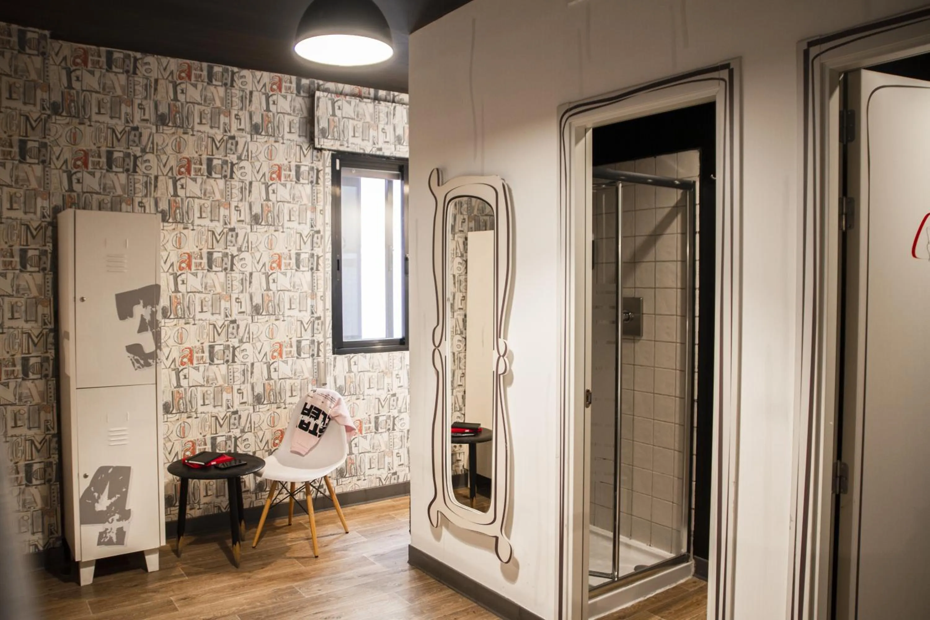 Toilet in room00 Ventura Hostel