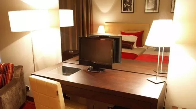 TV and multimedia in Hotel Dighton