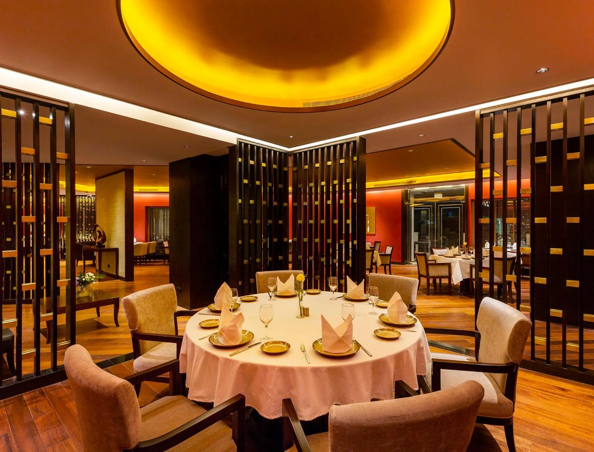 Restaurant/places to eat in Ezdan Palace Hotel