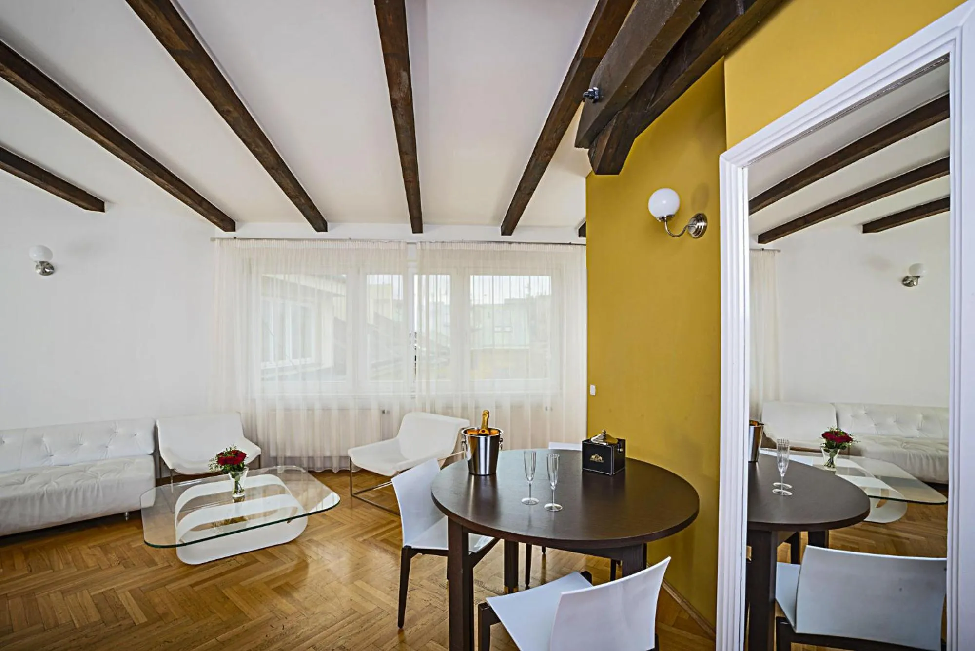 Living room in Deminka Palace