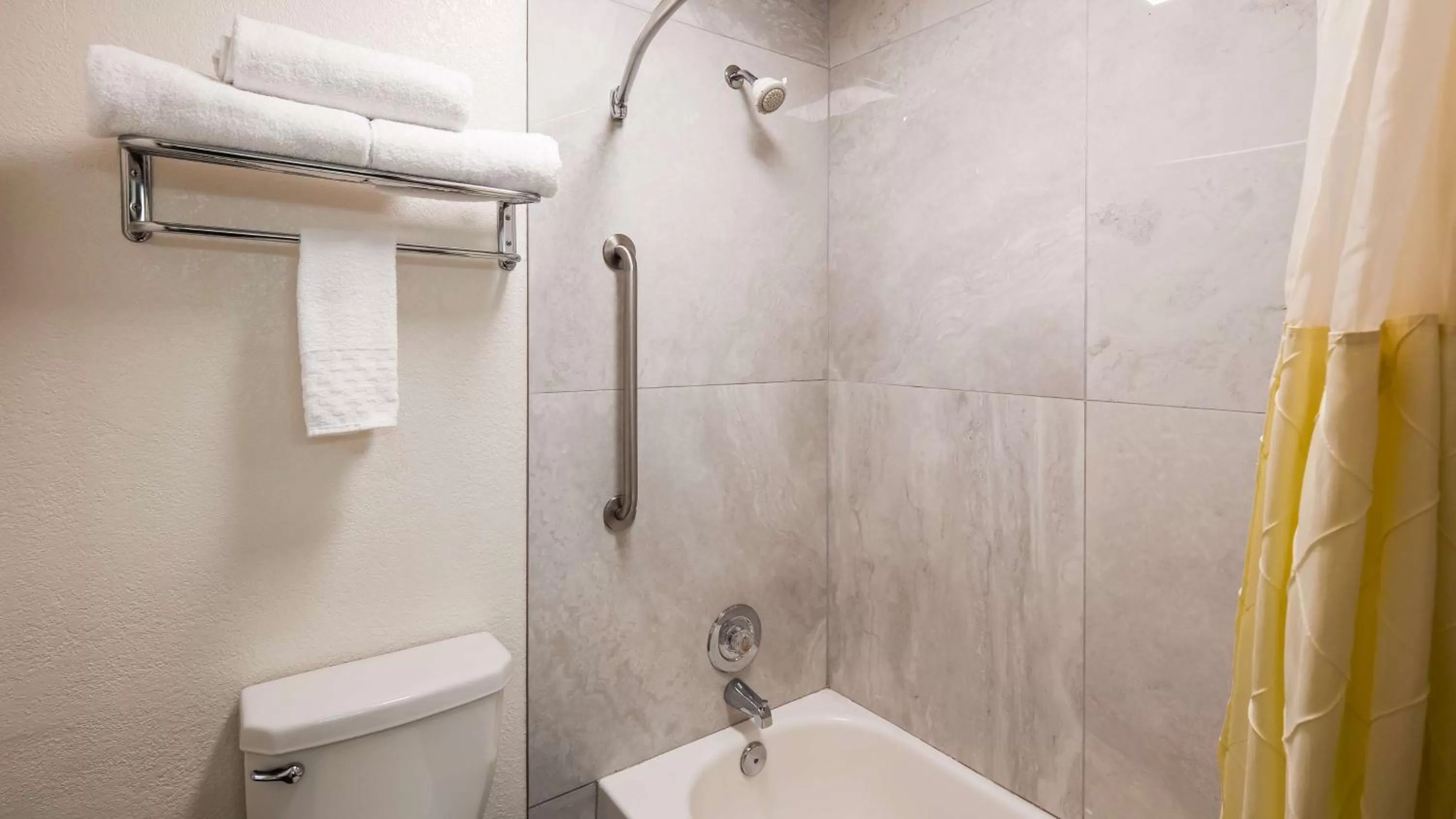 Bathroom in Best Western Desert Oasis