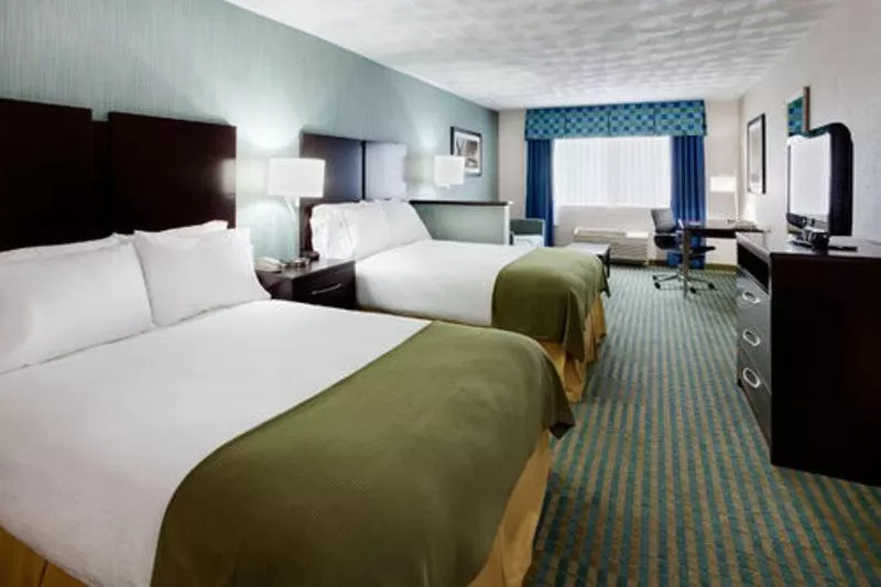 Bedroom, Bed in Holiday Inn Express & Suites Smithfield - Providence by IHG