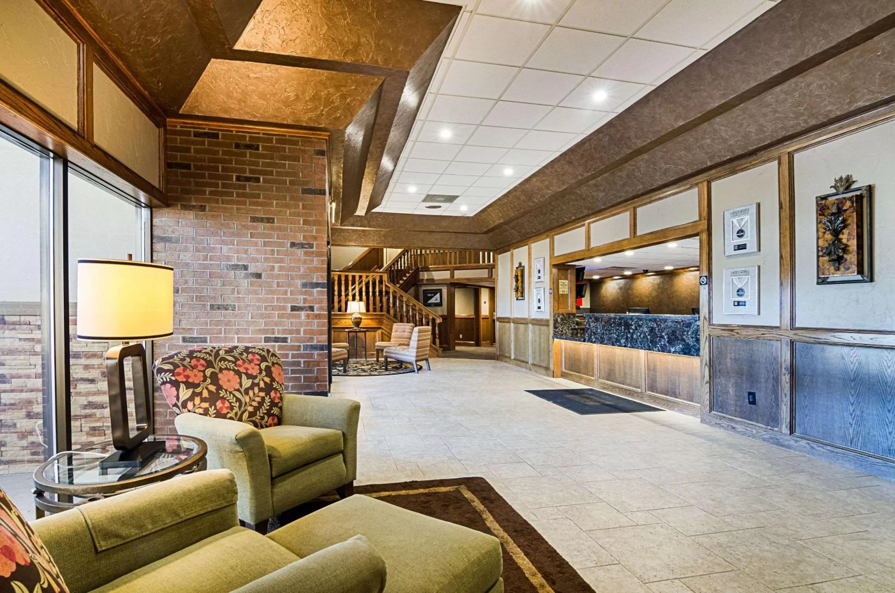 Lobby or reception in Clarion Inn Garden City