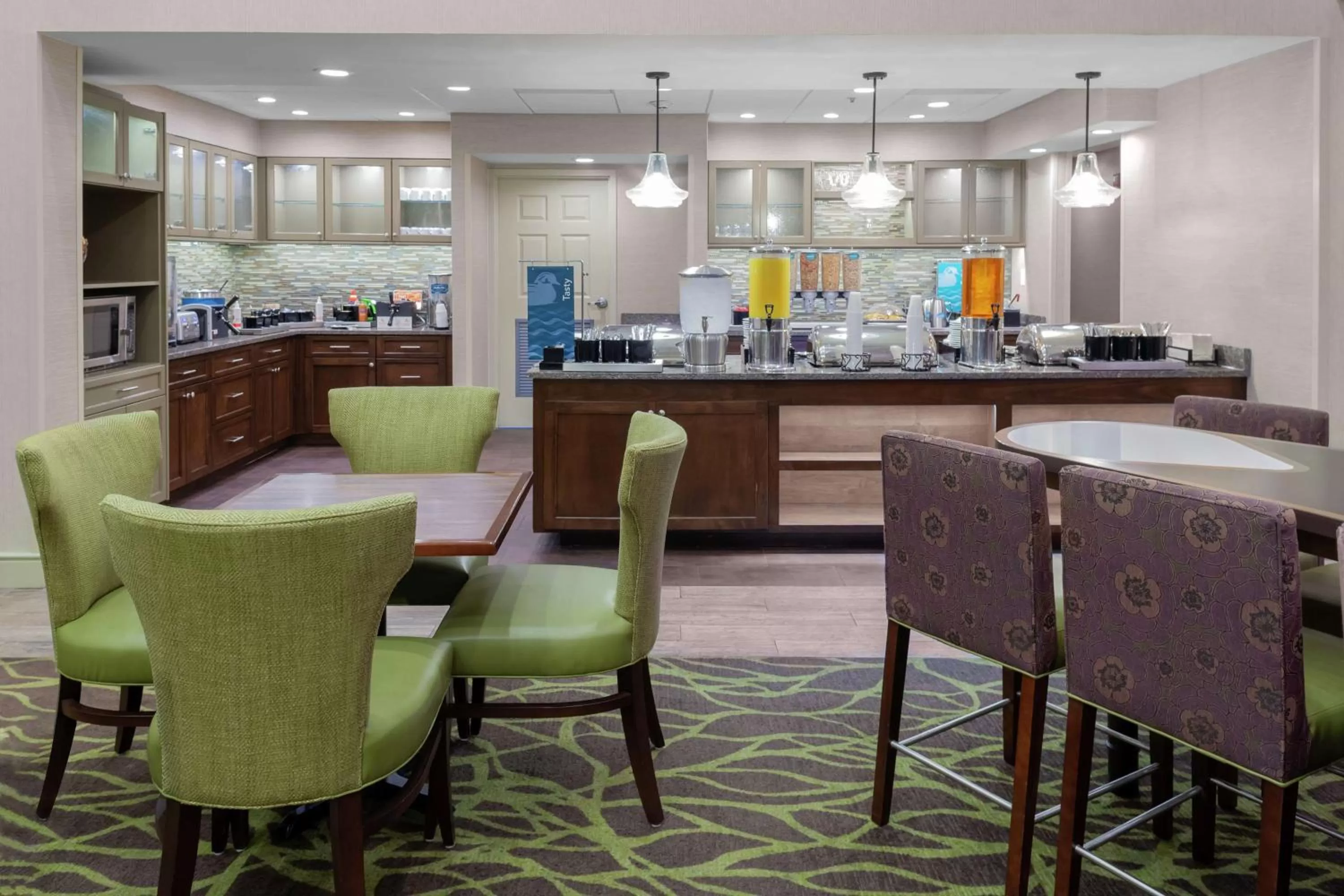 Breakfast in Homewood Suites by Hilton Tallahassee