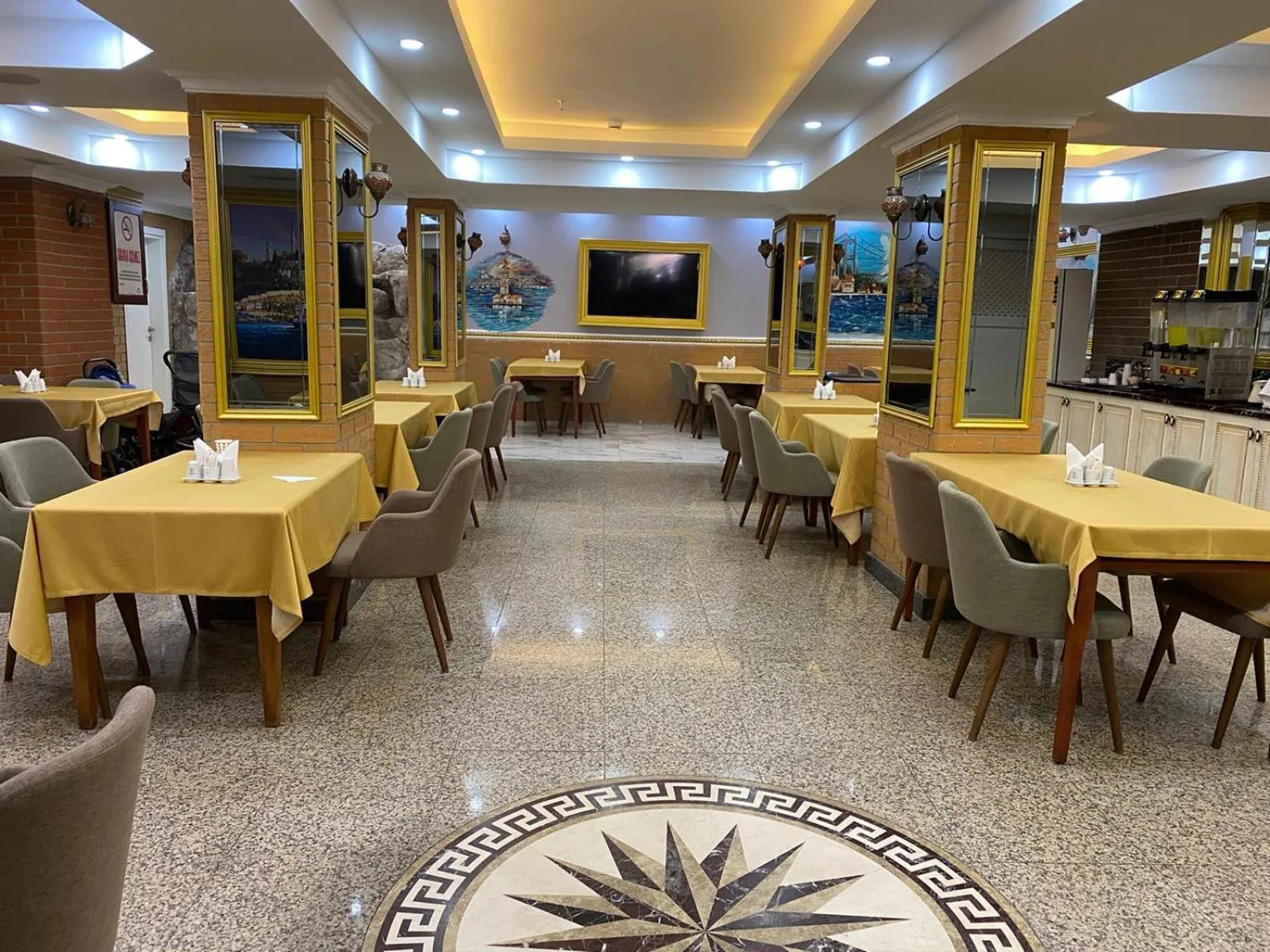 Restaurant/places to eat in Seher HOTEL