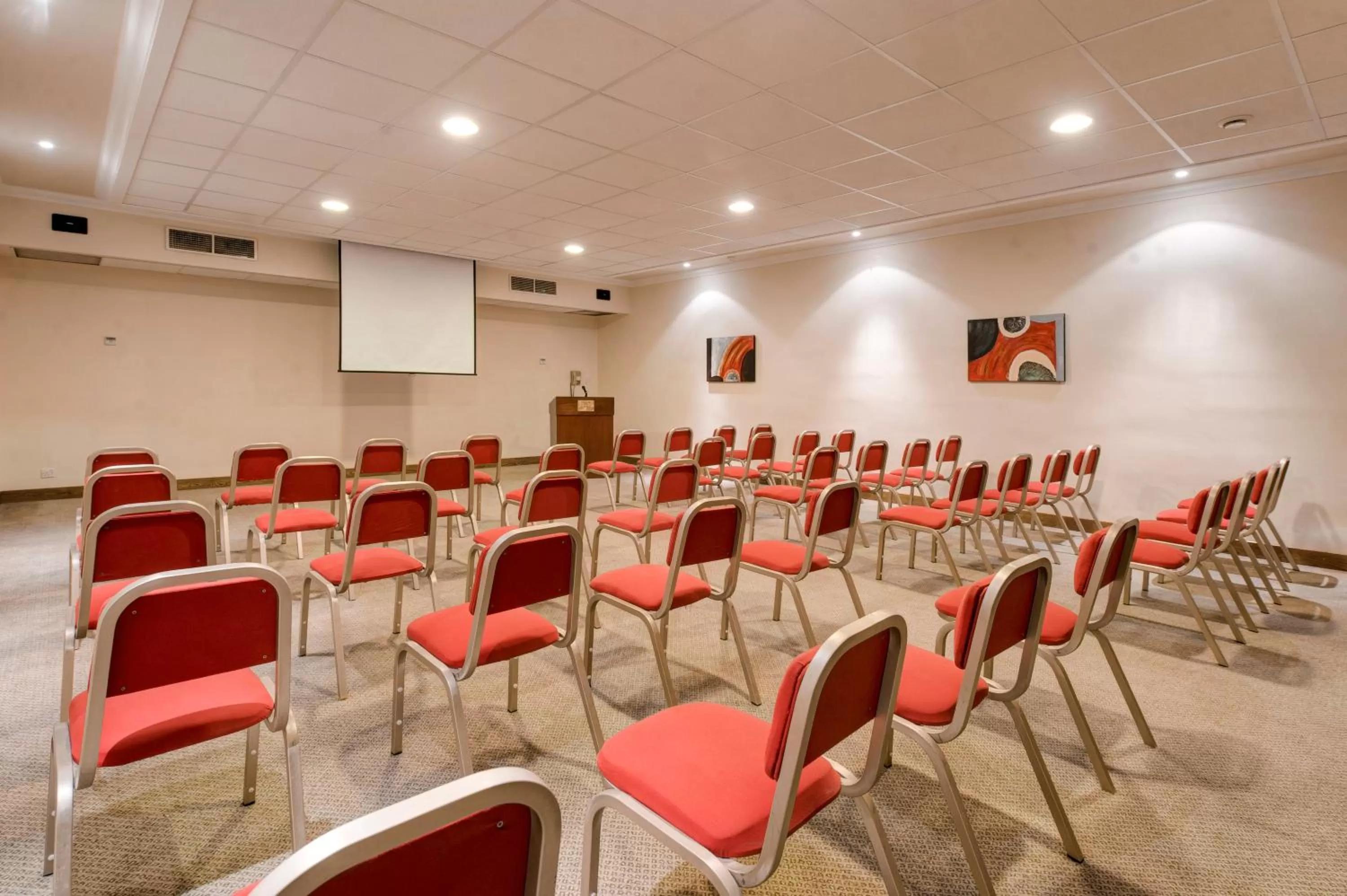 Business facilities in Paradise Bay Resort