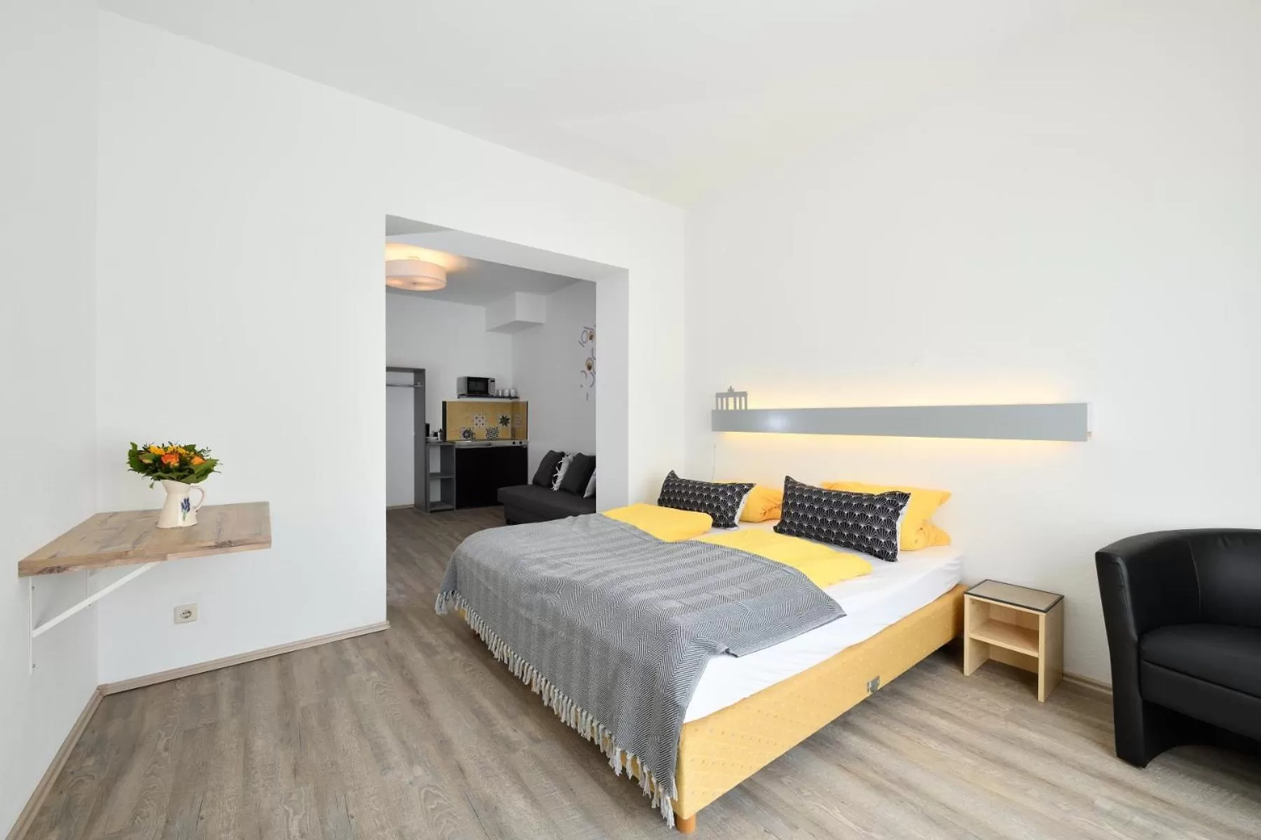 Bed in Ford Apartment Bremen City Center