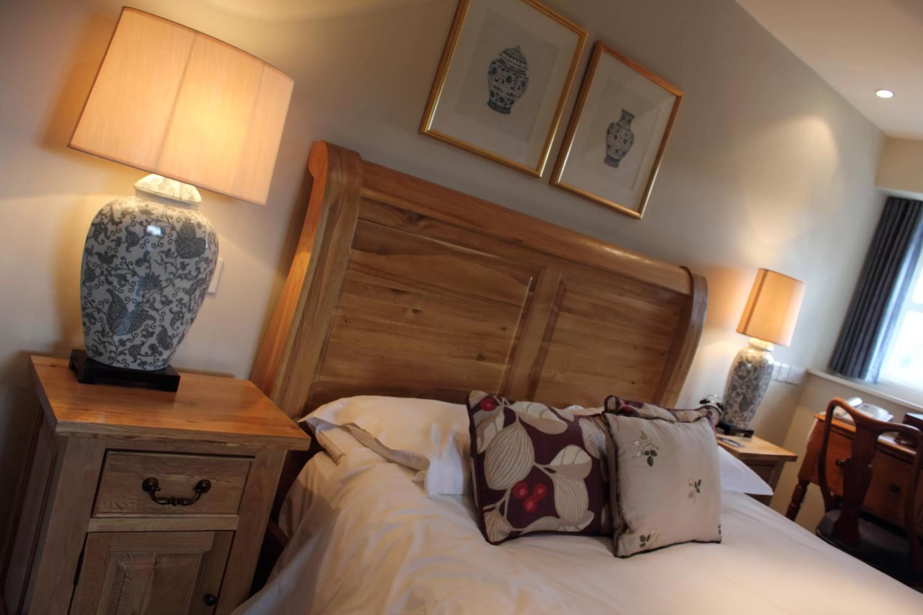 Bedroom, Bed in The Spread Eagle