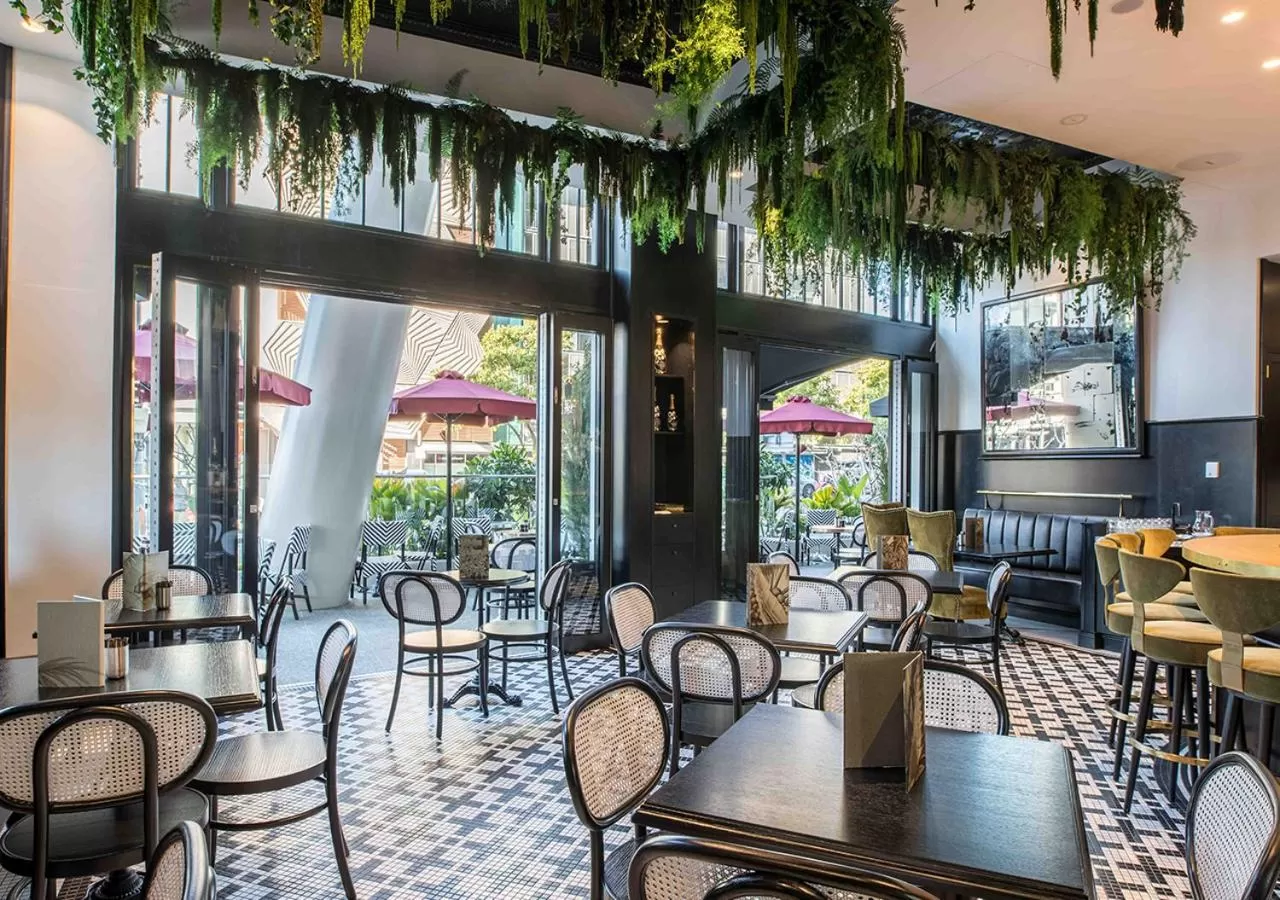 Restaurant/places to eat in Emporium Hotel South Bank