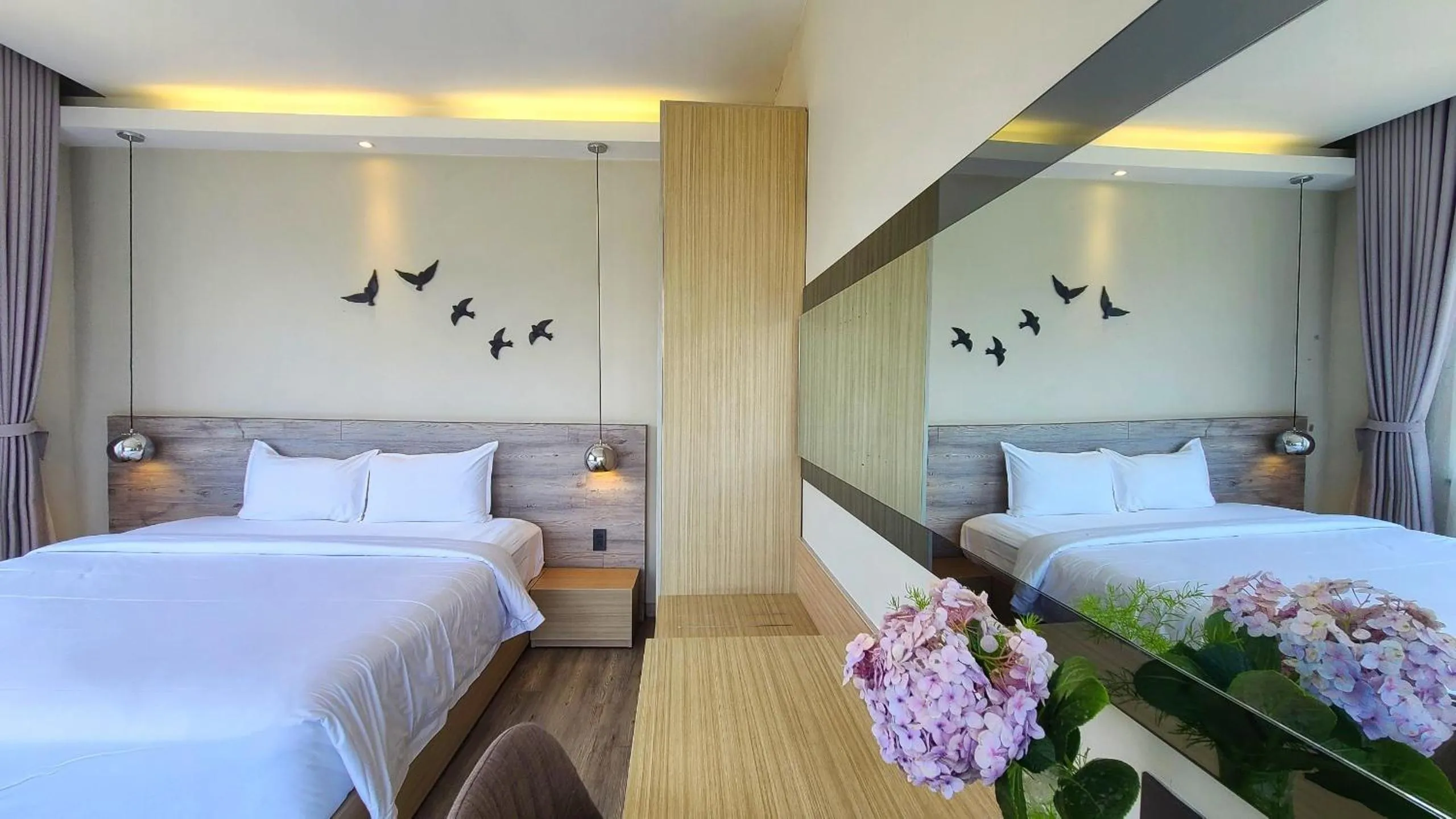 Bed in The Luxe Da Lat