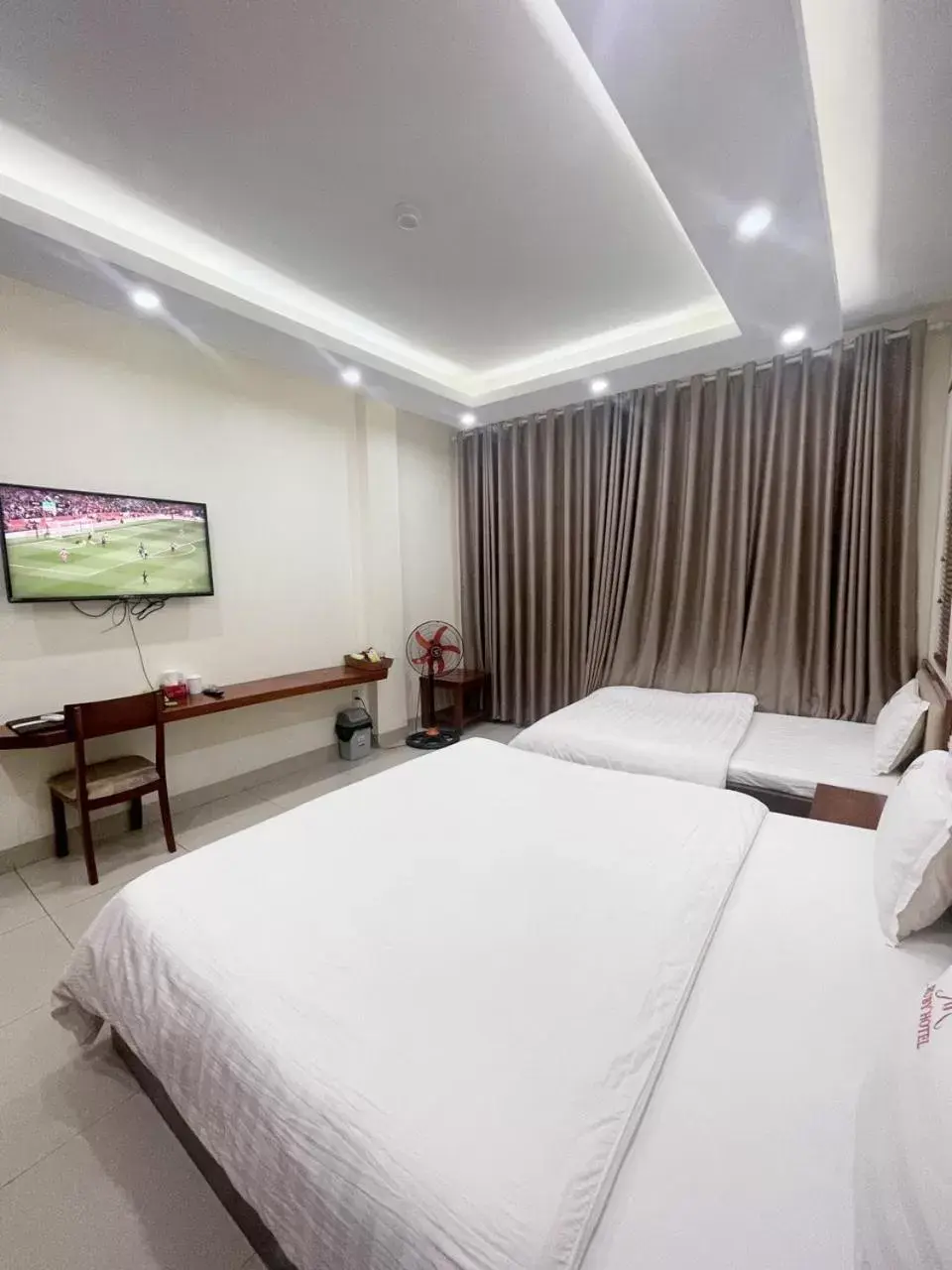 Triple Room with City View in Ruby Hotel Triple Room with City View in Ruby Hotel