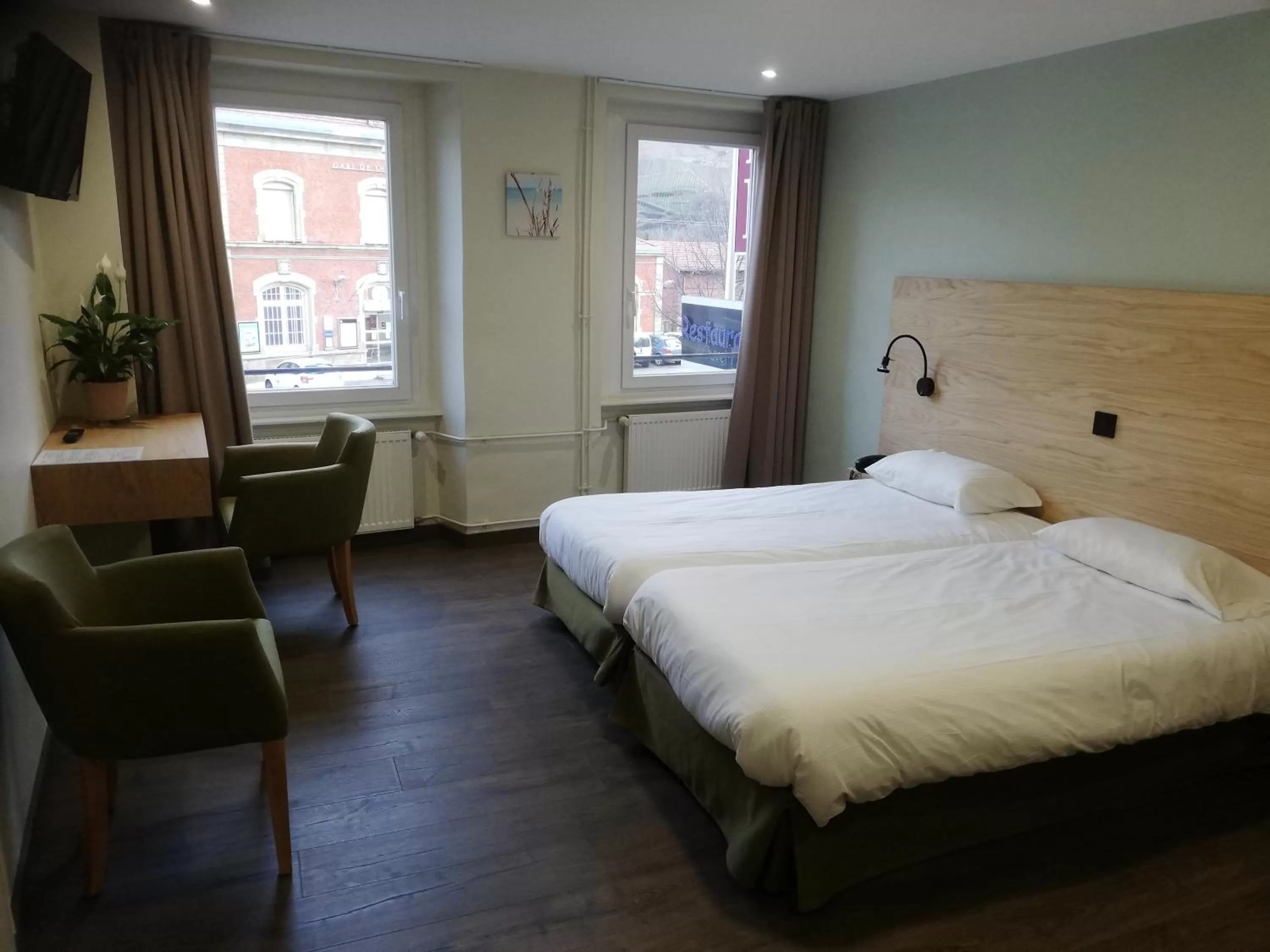 Photo of the whole room, Bed in Hôtel Restaurant Le Moschenross