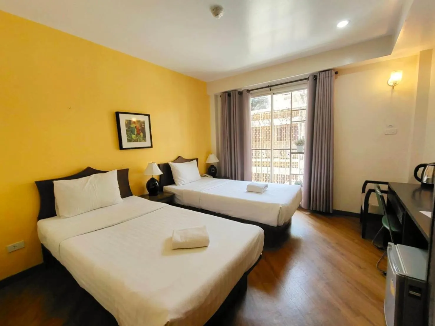 Deluxe Double or Twin Room with Balcony in Vinary Hotel Sukhumvit
