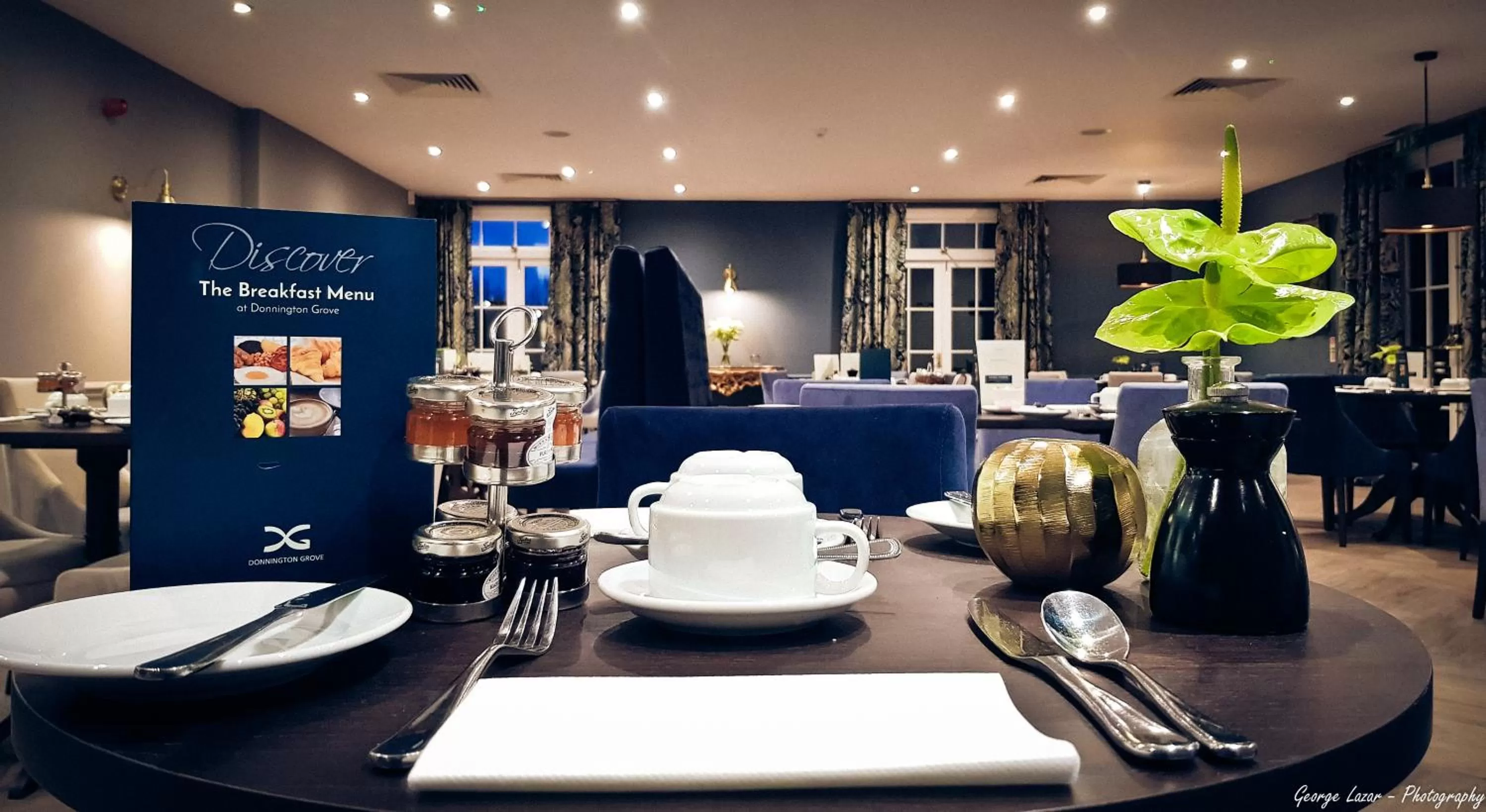 Restaurant/places to eat in Donnington Grove Hotel & Golf Club