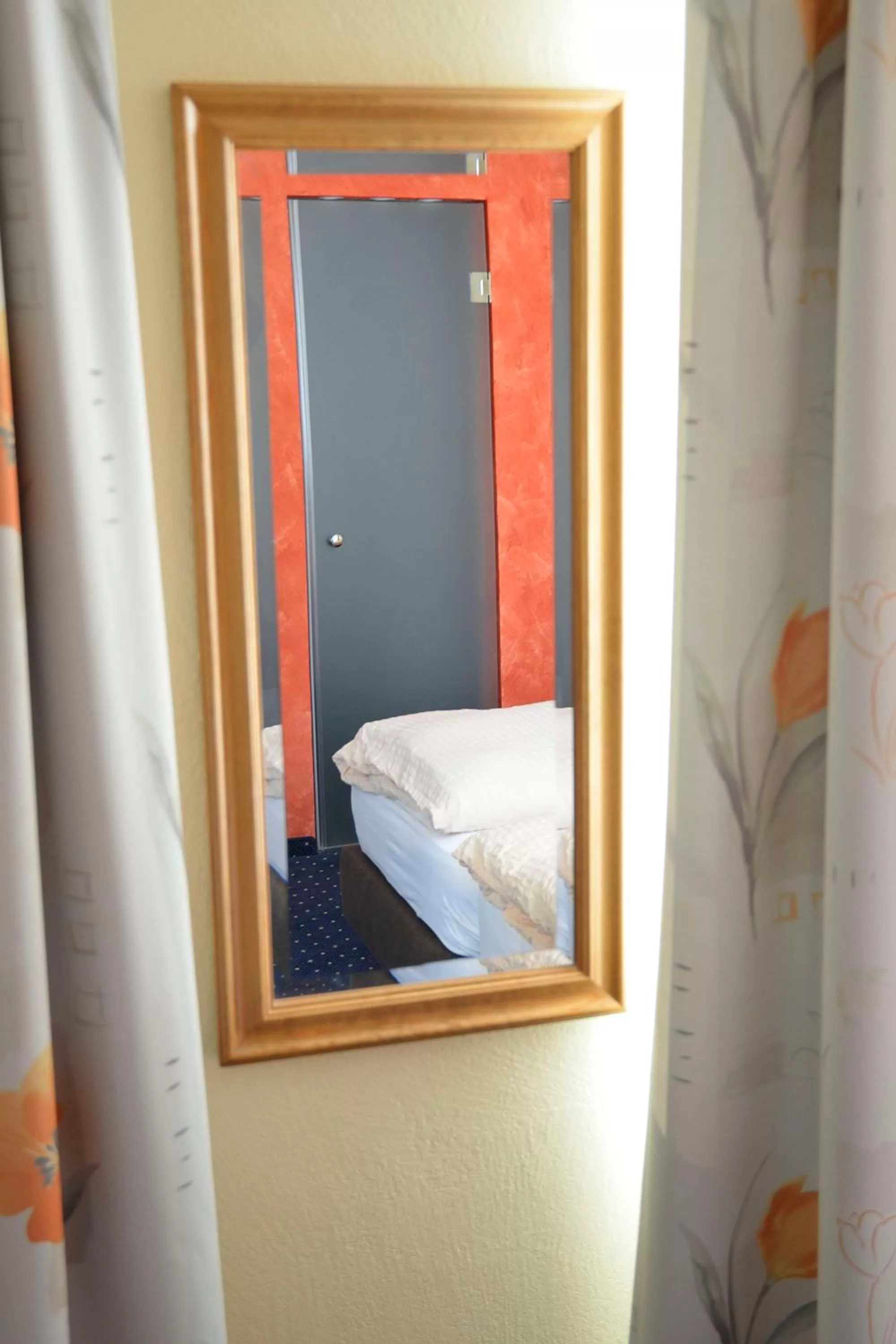 Photo of the whole room, Bed in Ambiente Hotel Freieck