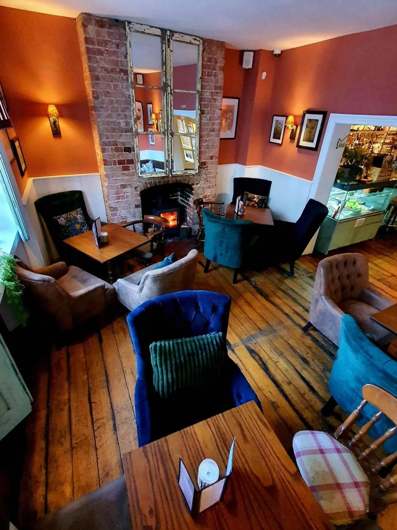 Restaurant/places to eat in White Horse