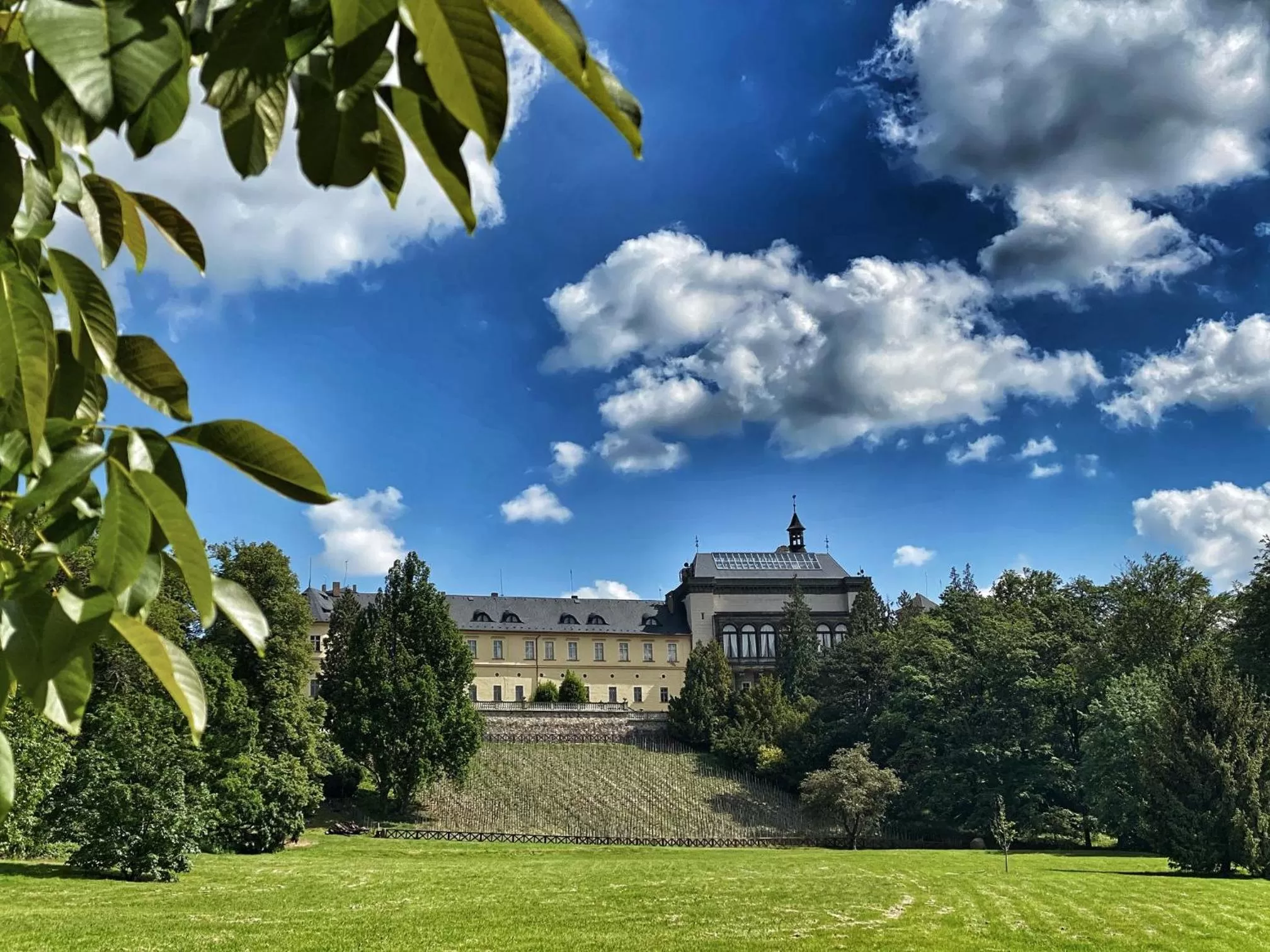 Property building in Chateau Zbiroh