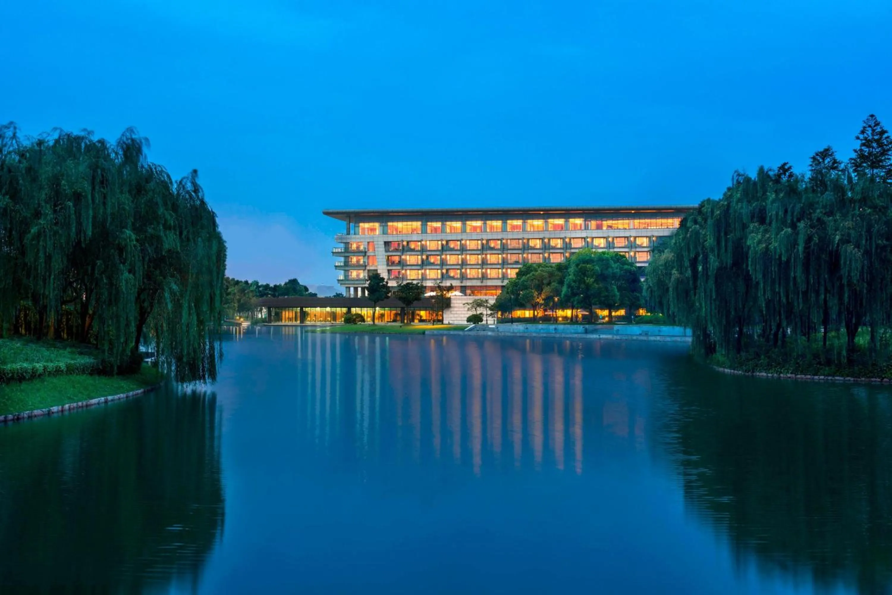 Property building in The Yuluxe Sheshan, Shanghai, A Tribute Portfolio Hotel